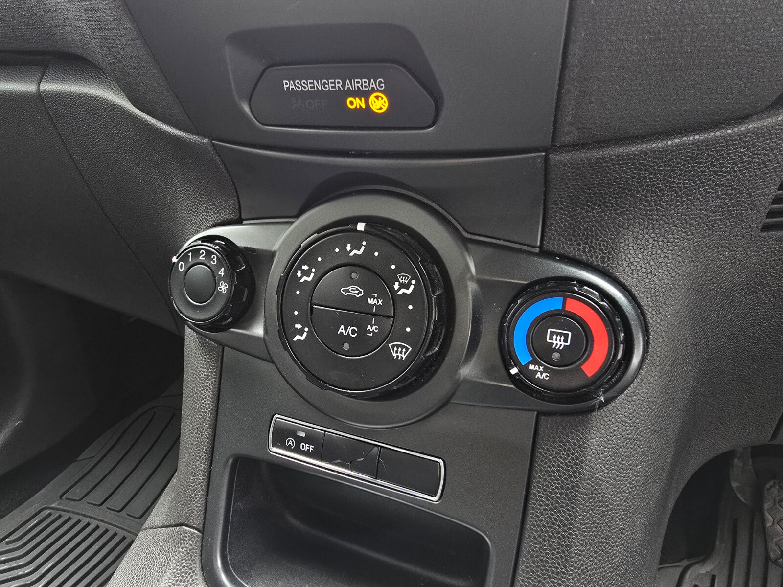 2015 Ford Fiesta 1.0 Petrol - Image 16