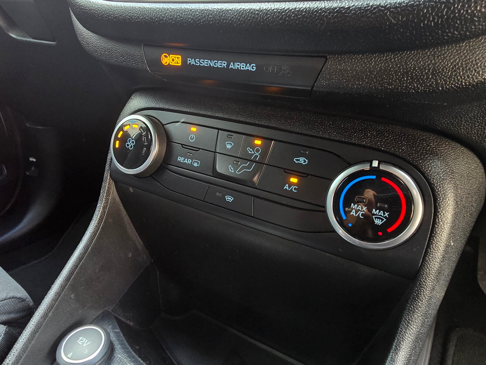 2019 Ford Fiesta ST-LINE 1.0 PETROL - Image 17