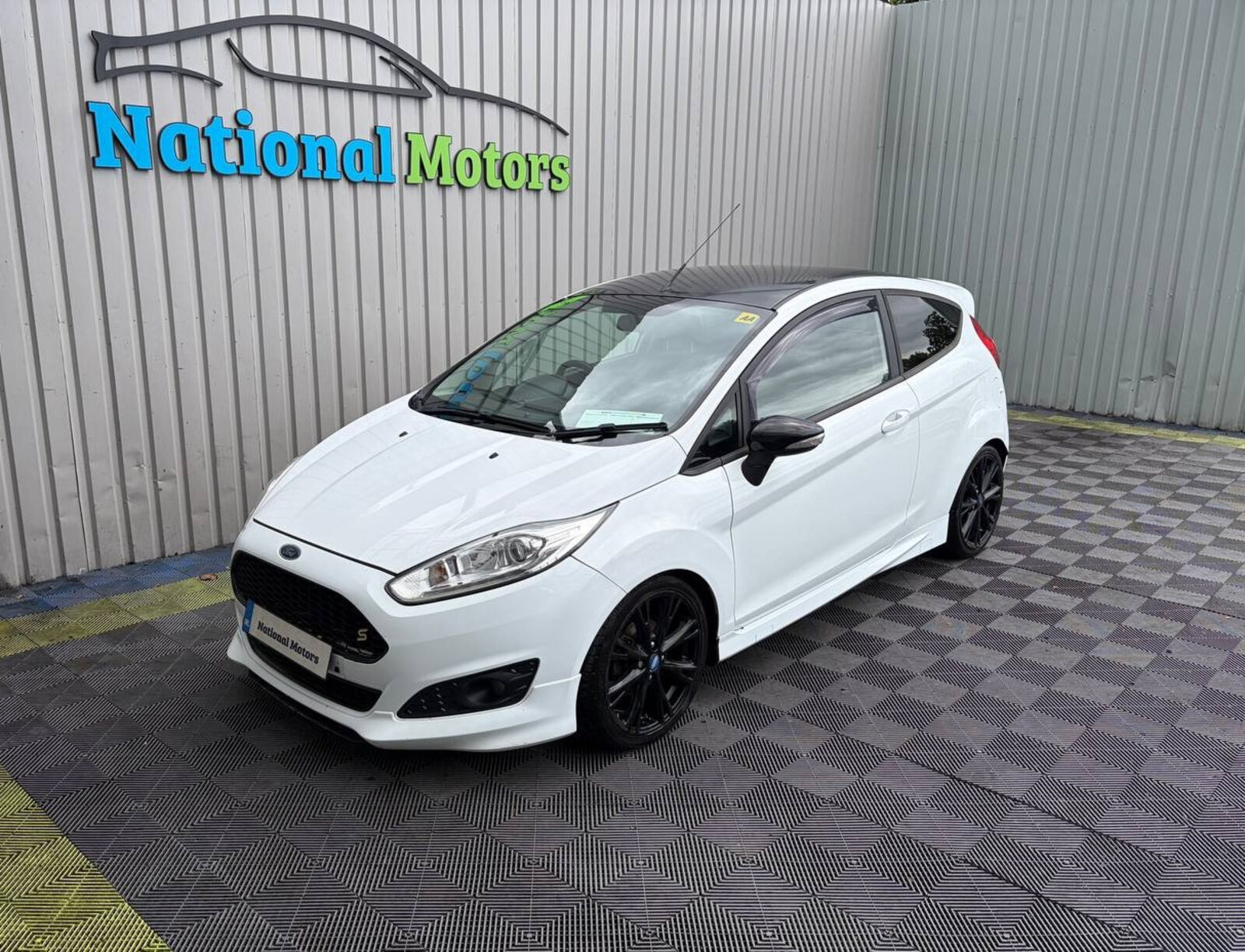 2015 Ford Fiesta 1.0 PETROL - Image 7