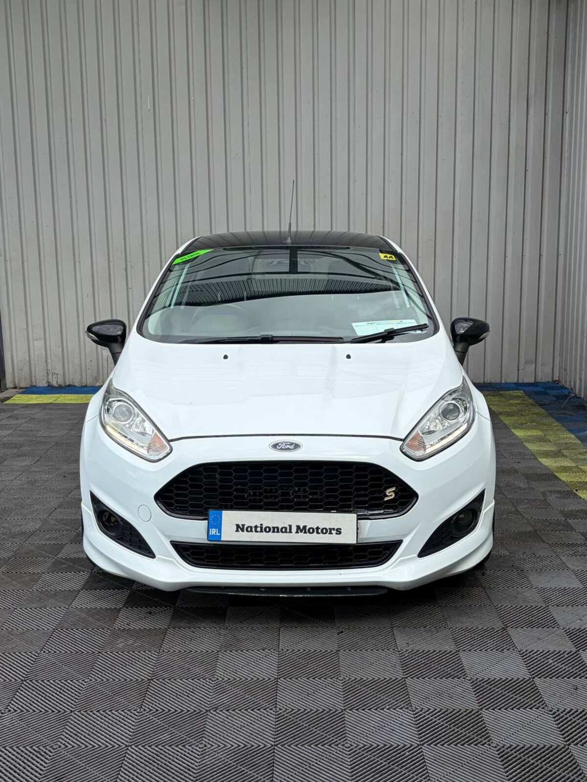 2015 Ford Fiesta 1.0 PETROL - Image 8