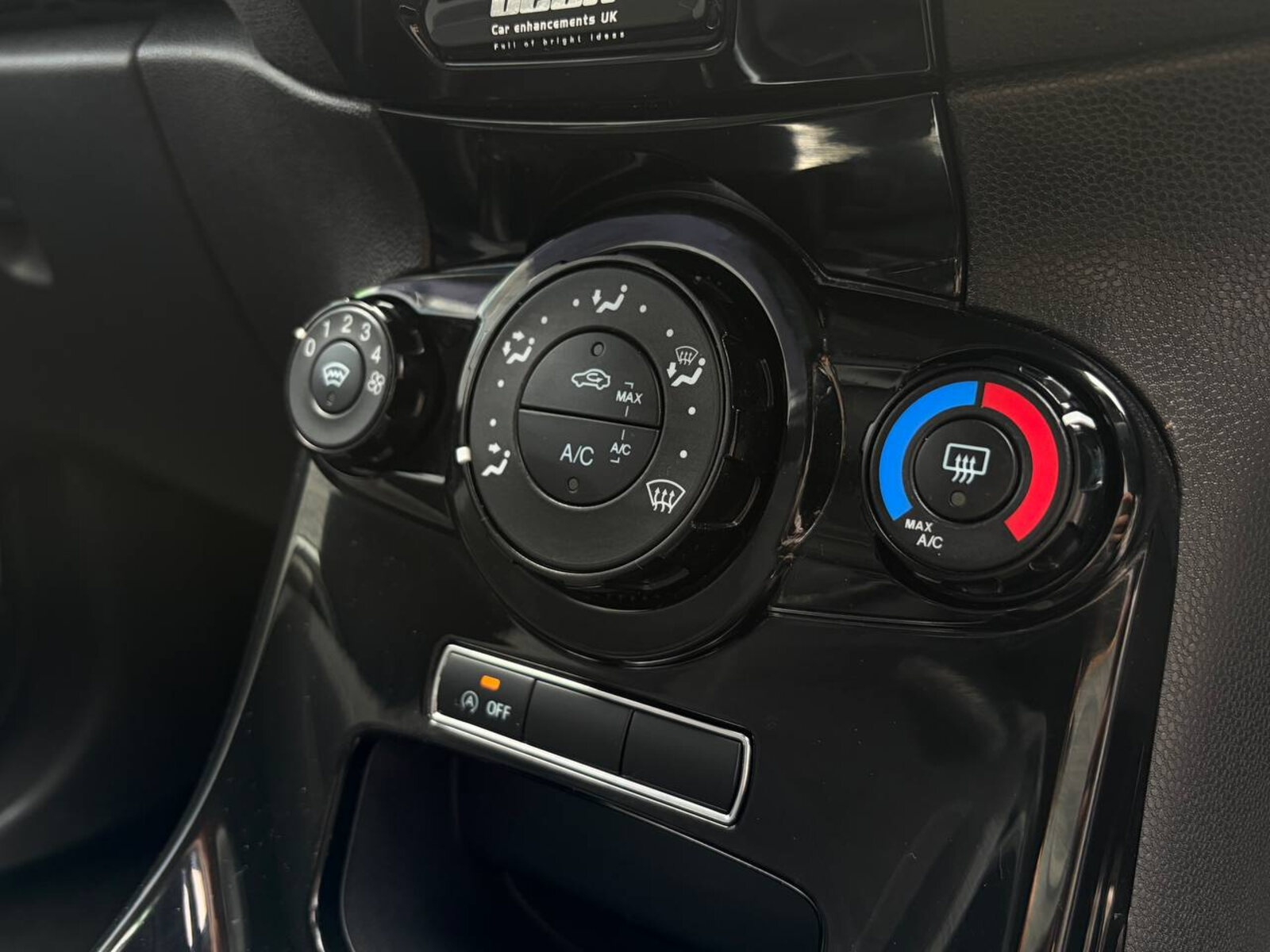 2015 Ford Fiesta 1.0 PETROL - Image 15