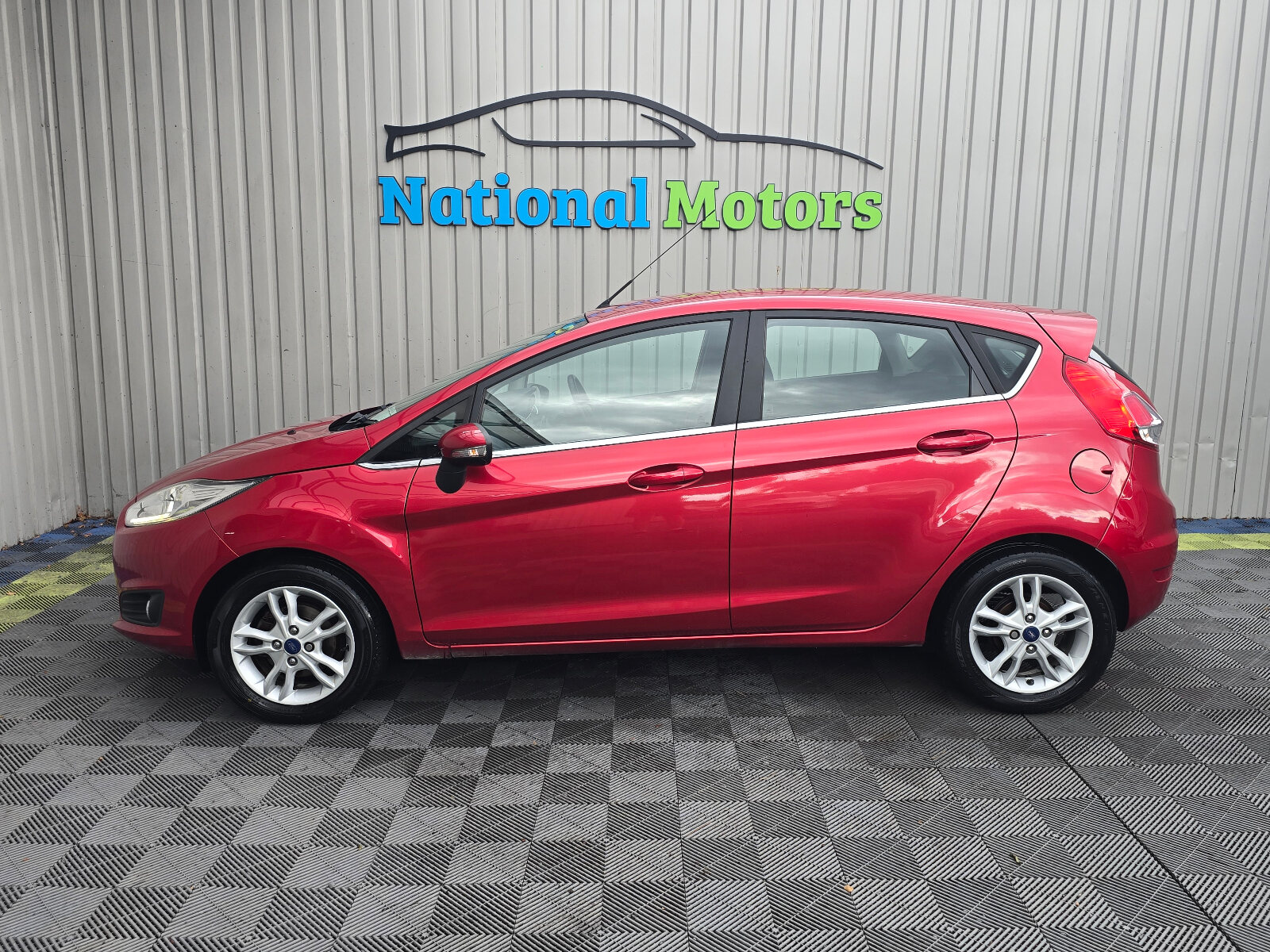 2016 Ford Fiesta 1.0 PETROL - Image 6