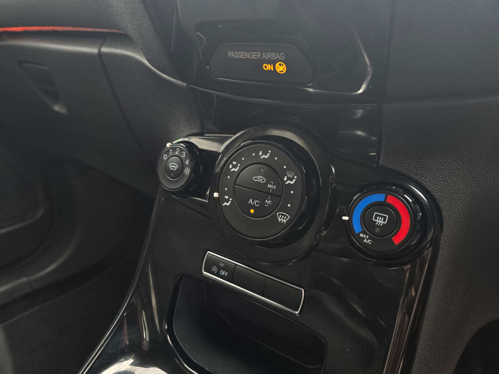 2016 Ford Fiesta 1.0 PETROL - Image 16