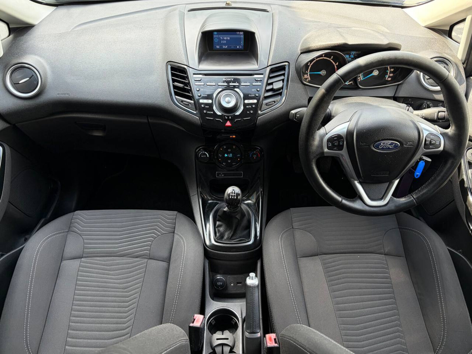 2015 Ford Fiesta TITANIUM 1.0 PETROL - Image 11