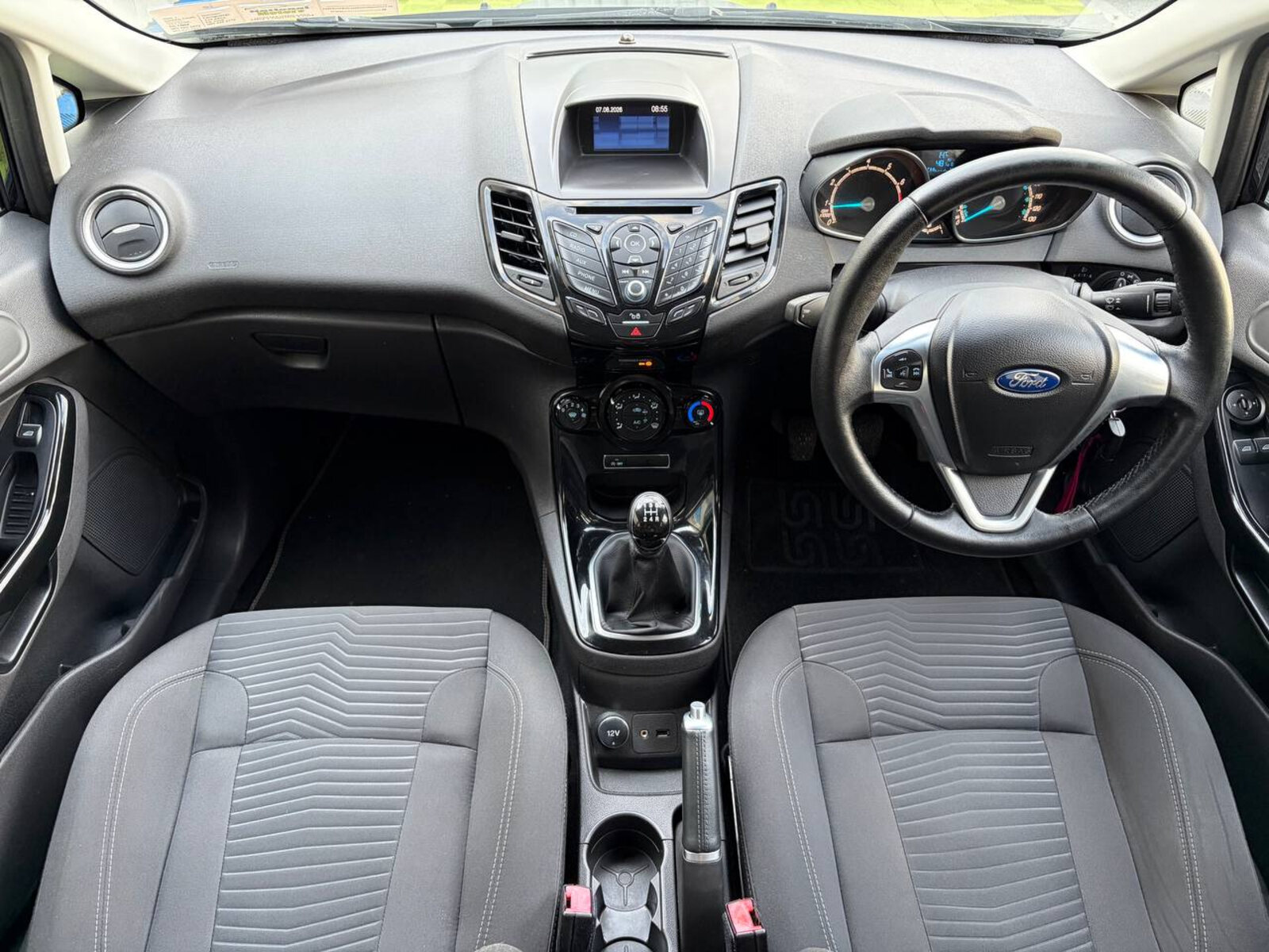 2015 Ford Fiesta 1.0 PETROL - Image 11
