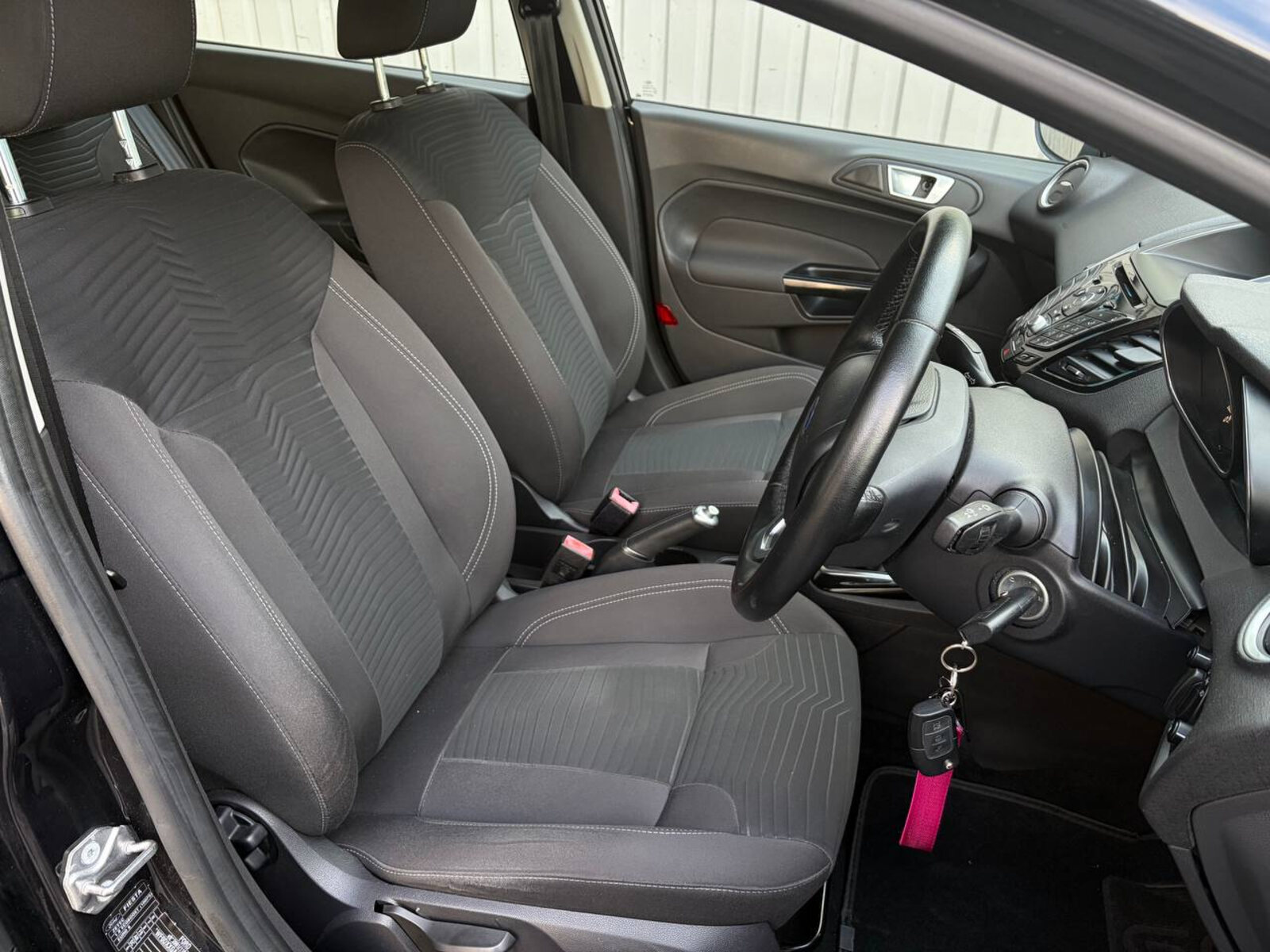 2015 Ford Fiesta 1.0 PETROL - Image 13