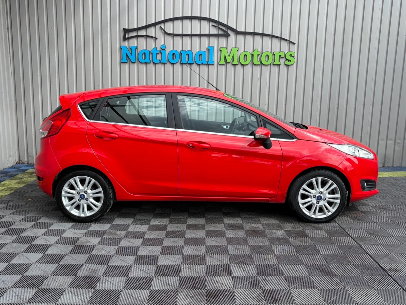 2015 Ford Fiesta 1.2 PETROL - Image 2