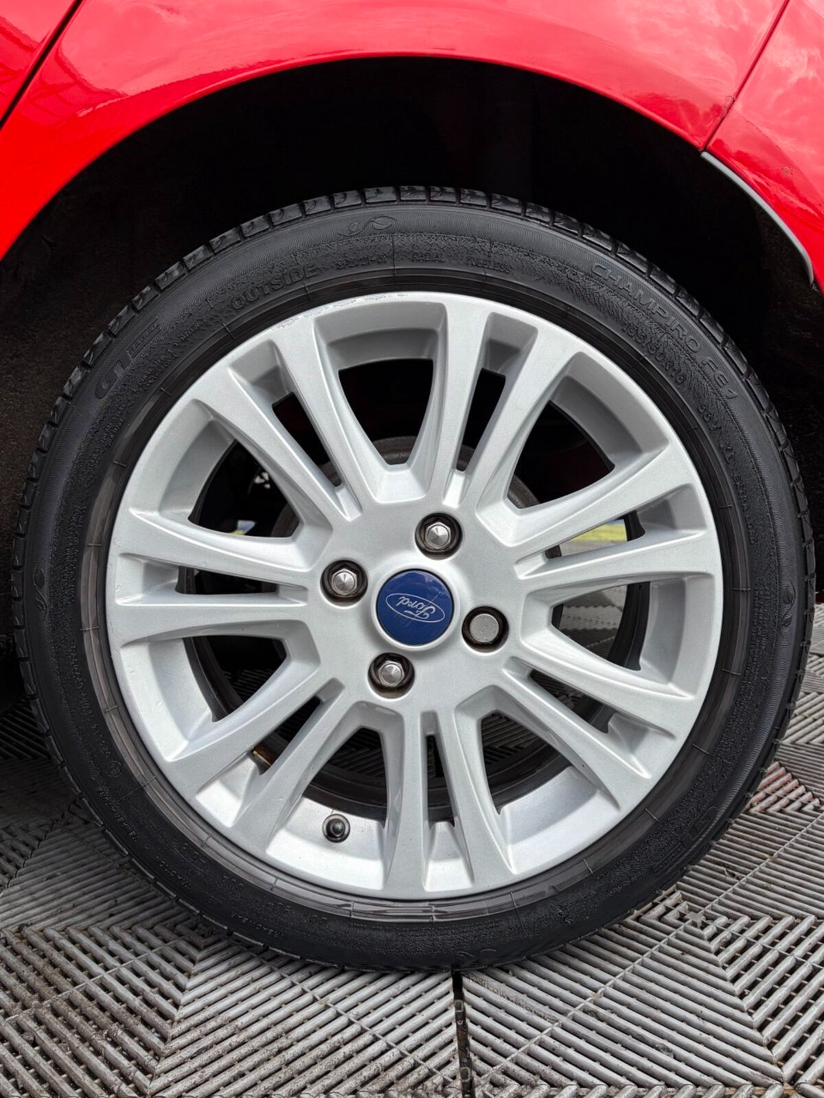 2015 Ford Fiesta 1.2 PETROL - Image 9