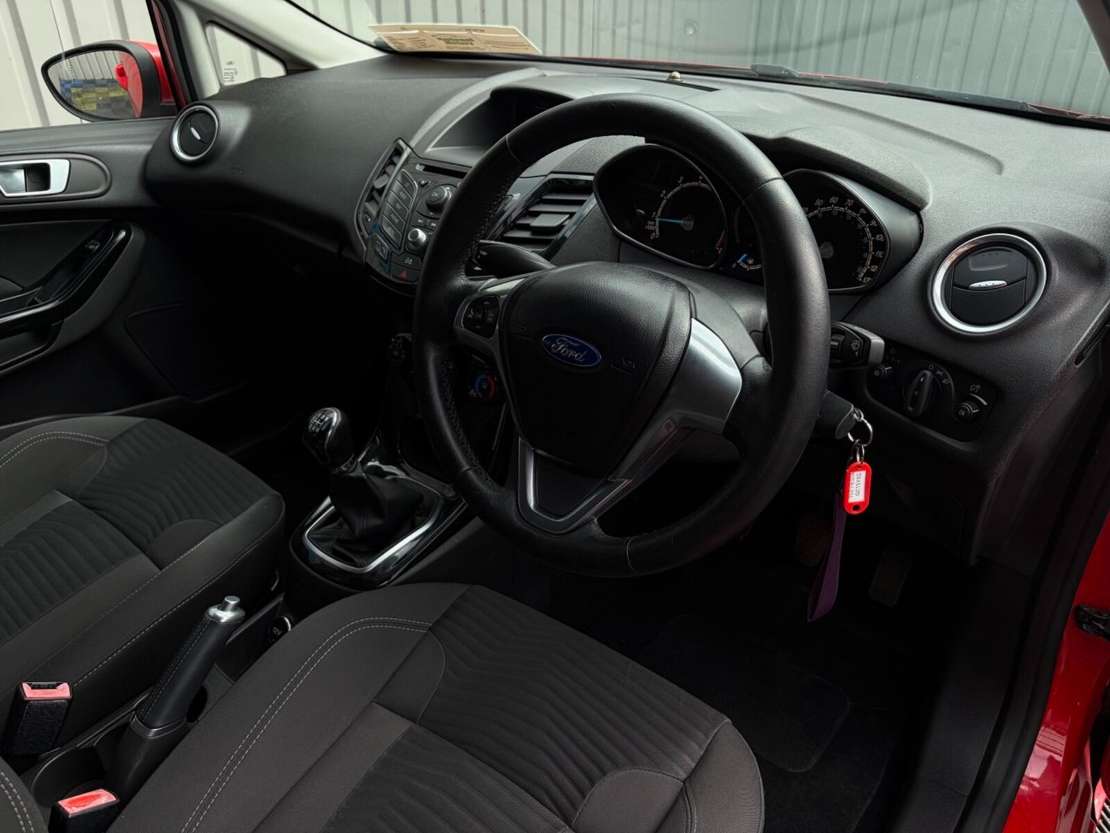 2015 Ford Fiesta 1.2 PETROL - Image 12