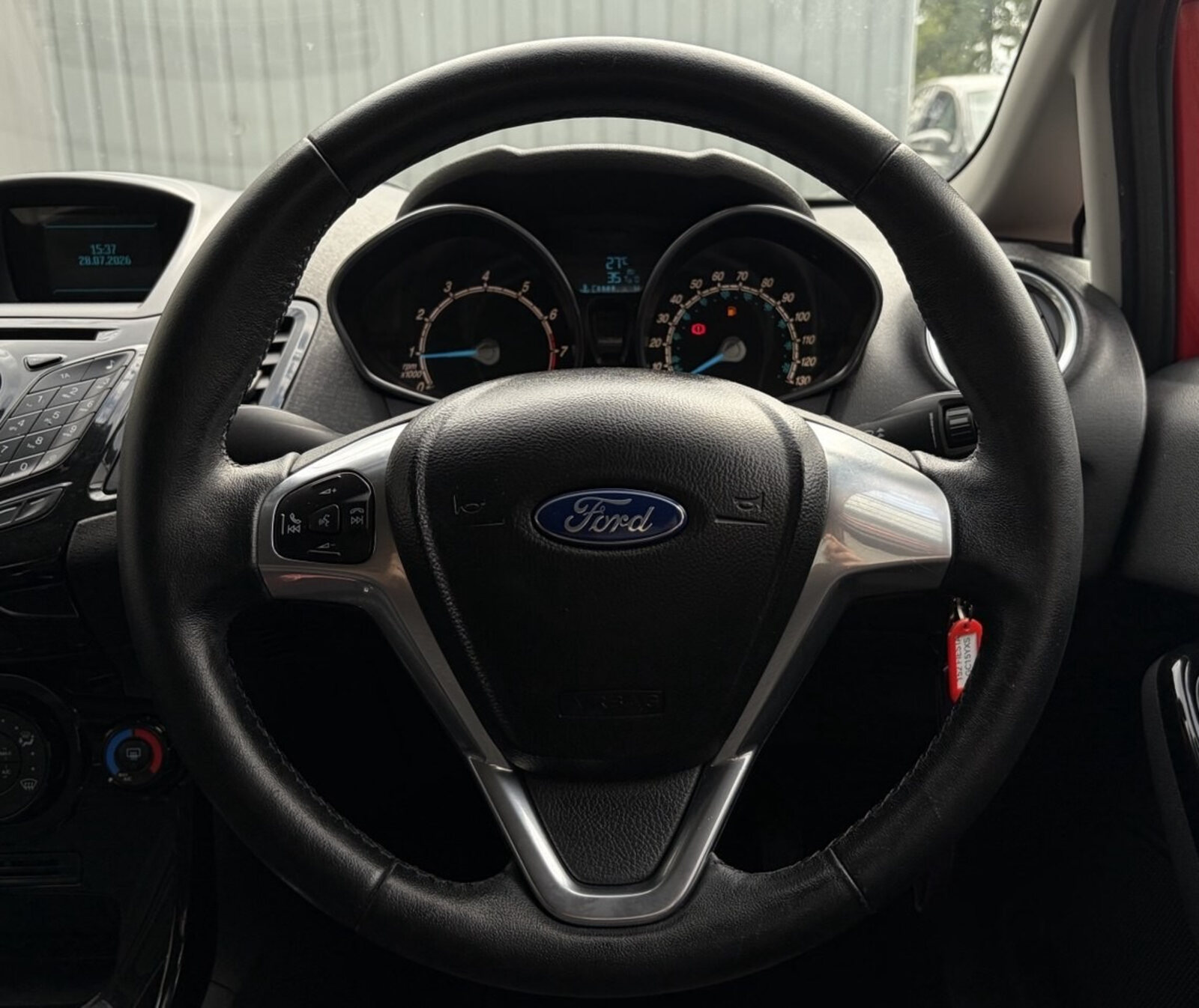 2015 Ford Fiesta 1.2 PETROL - Image 18