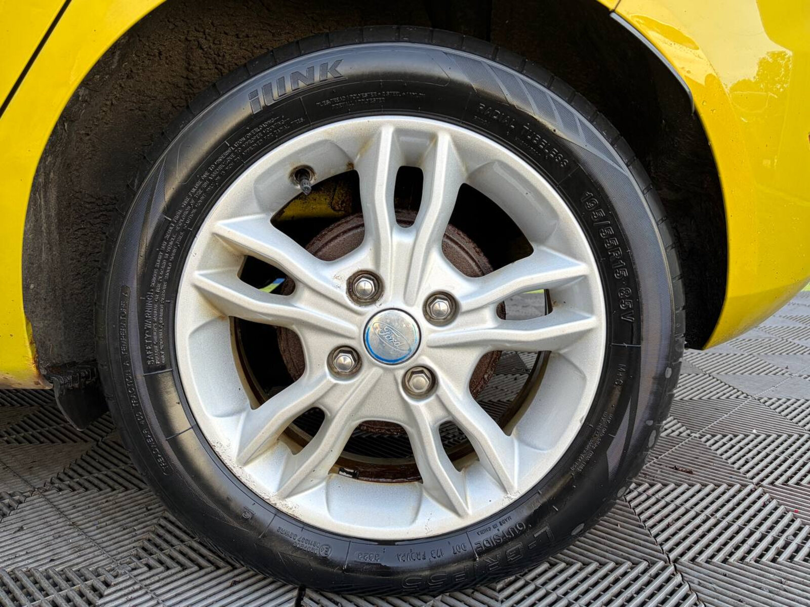2015 Ford Fiesta 1.2 PETROL - SPECIAL EDITION - Image 10