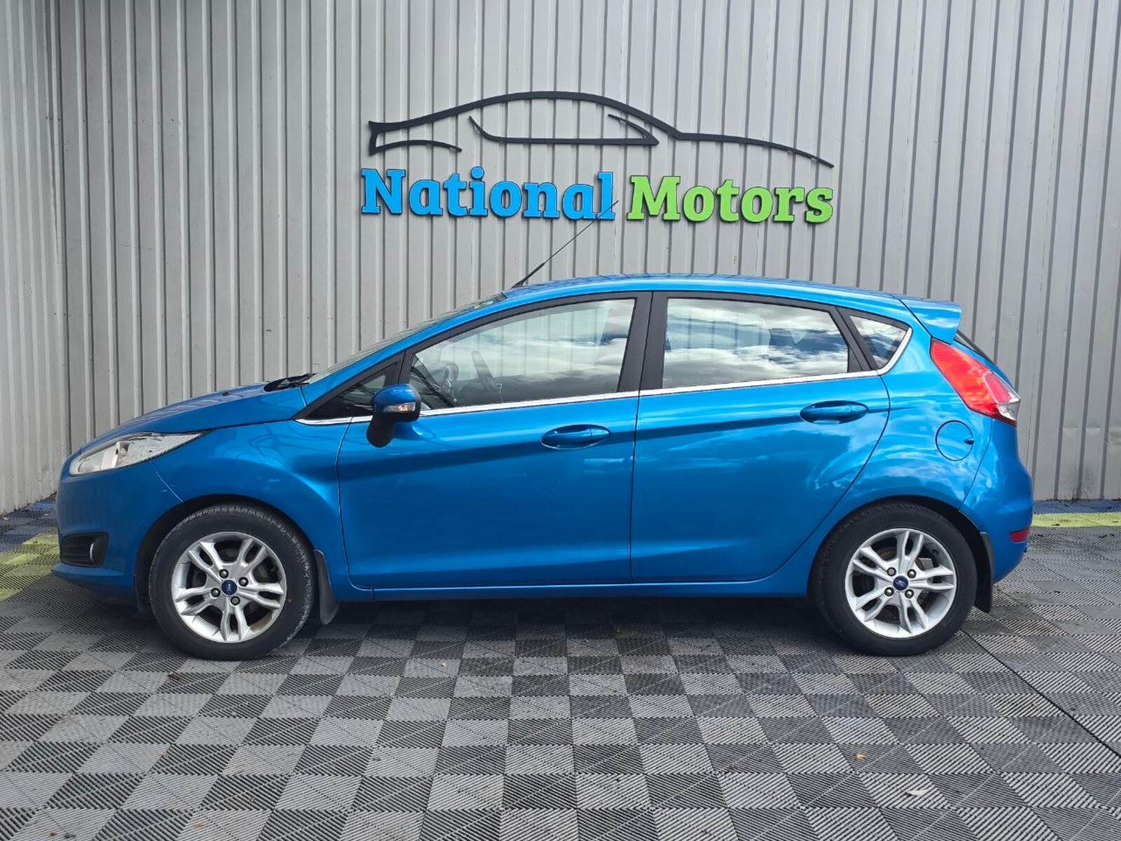 2015 Ford Fiesta 1.0 PETROL - Image 6