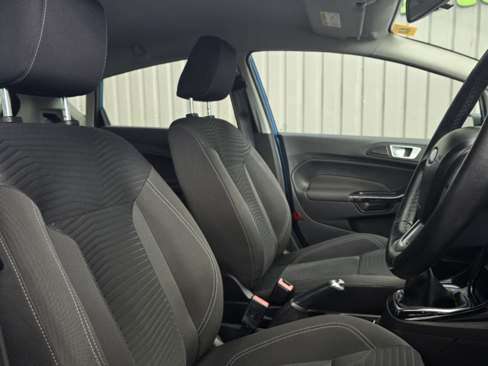 2015 Ford Fiesta 1.0 PETROL - Image 13
