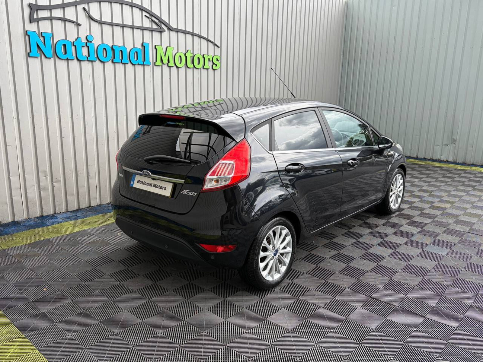 2015 Ford Fiesta 1.0 PETROL - Image 3