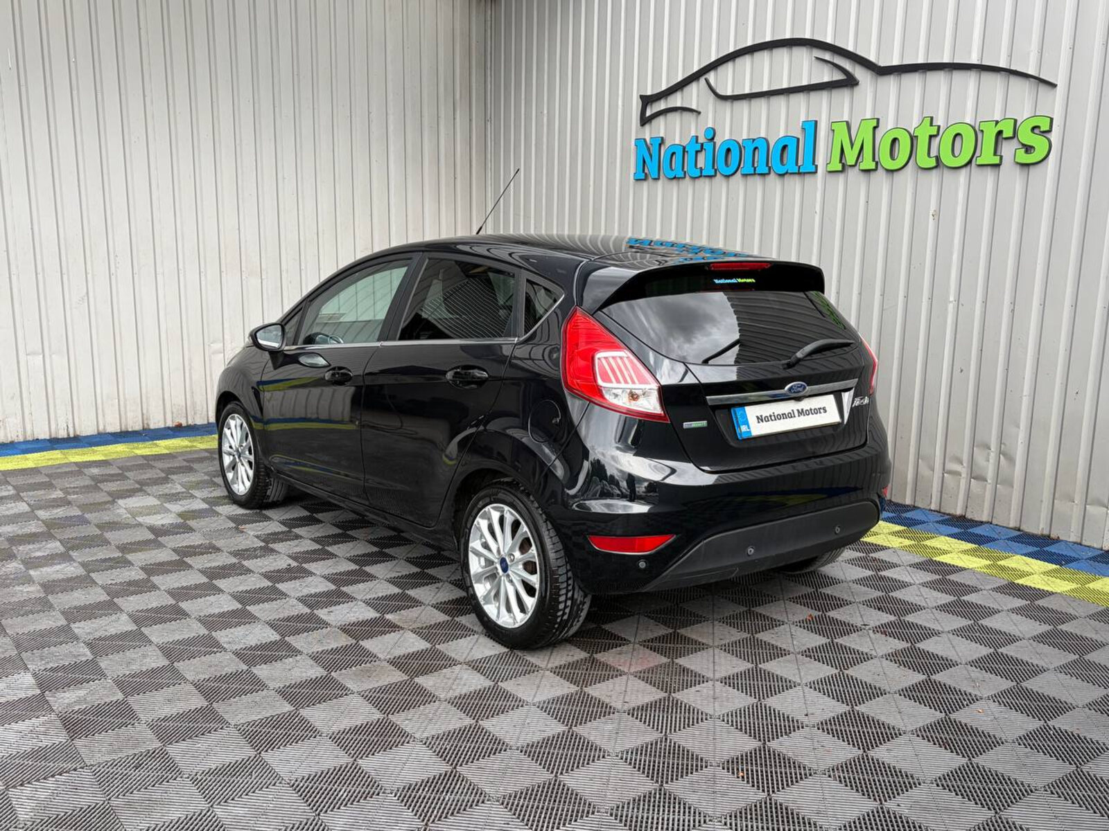 2015 Ford Fiesta 1.0 PETROL - Image 6