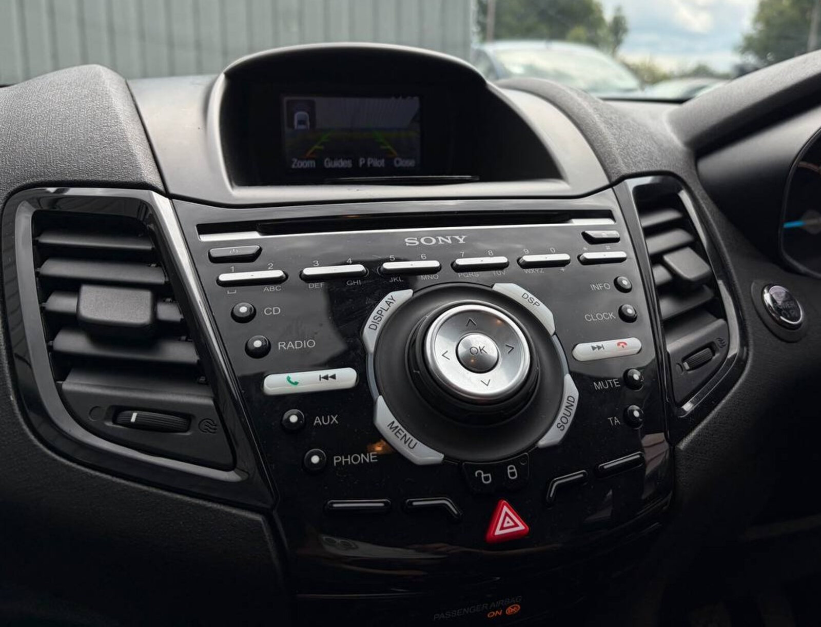 2015 Ford Fiesta 1.0 PETROL - Image 16