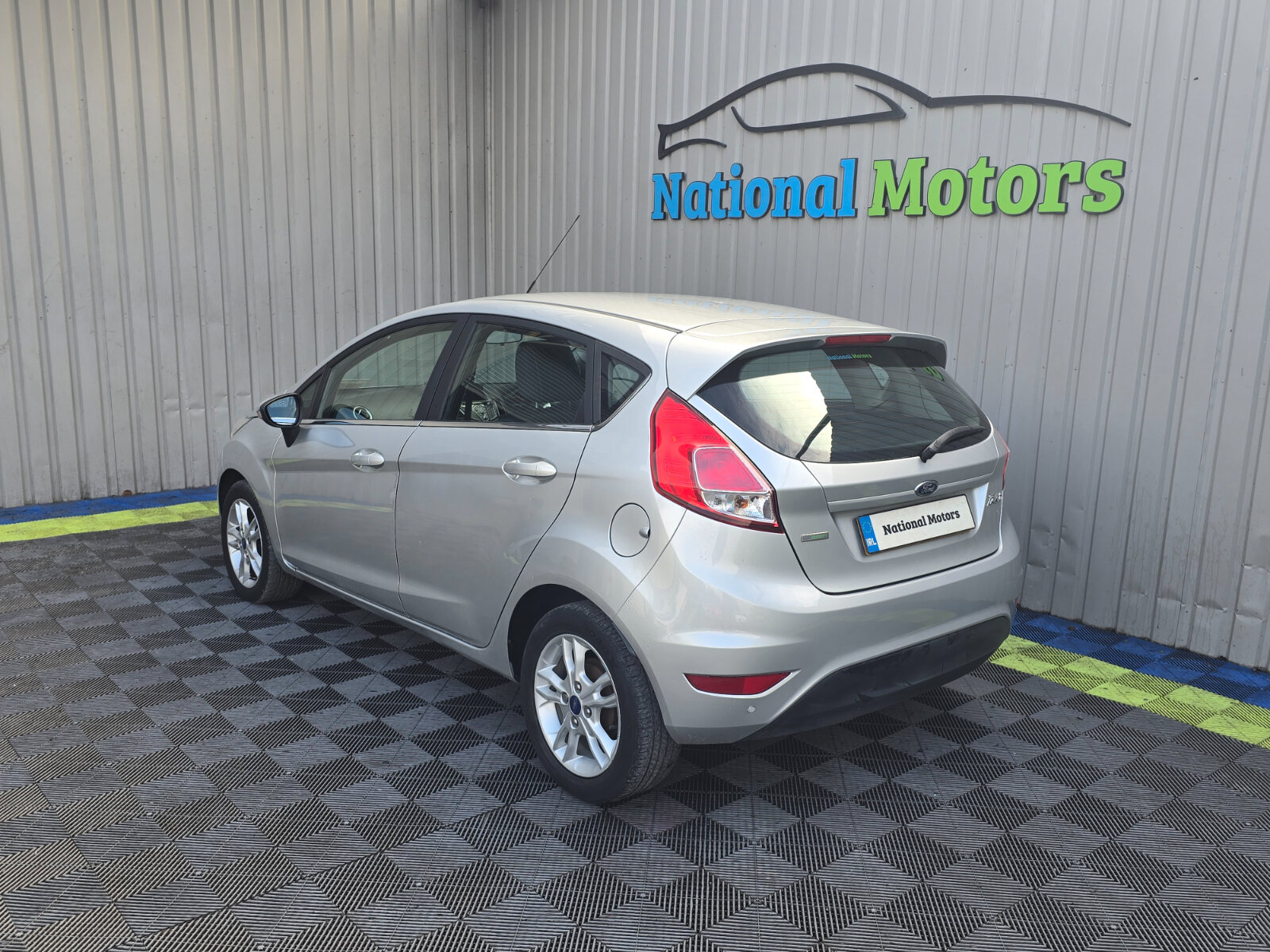2017 Ford Fiesta 1.0 PETROL - Image 5