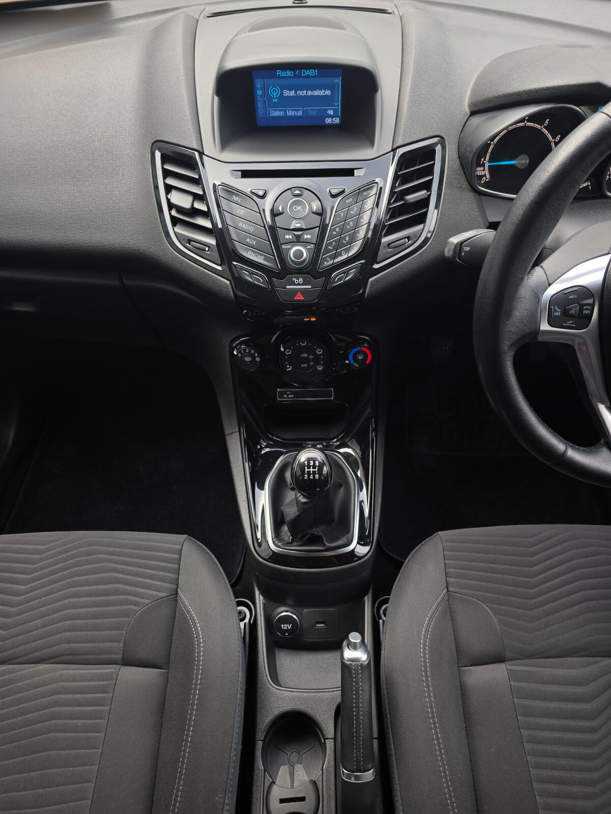 2017 Ford Fiesta 1.0 PETROL - Image 14