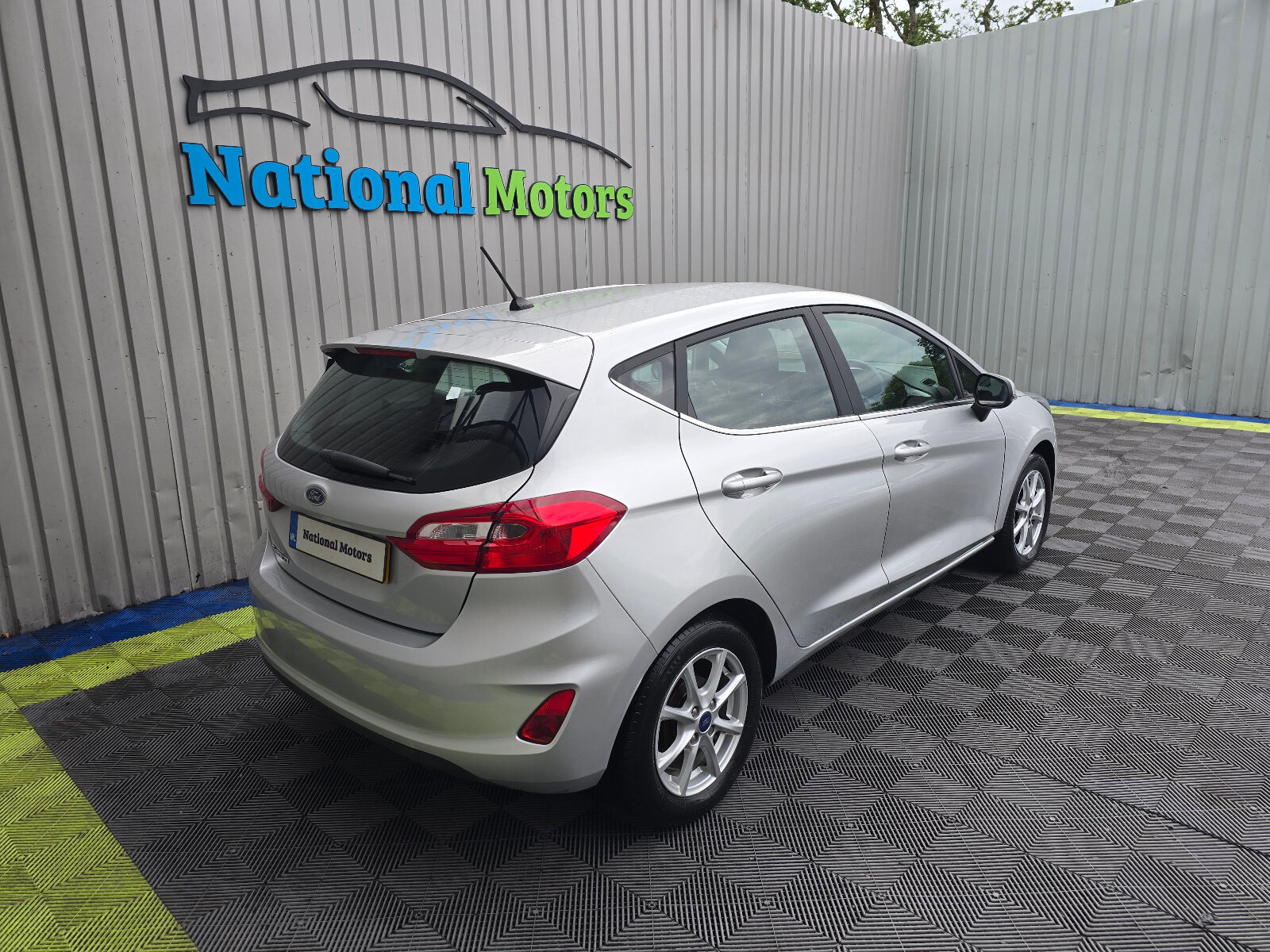 2018 Ford Fiesta 1.1 PETROL - Image 3