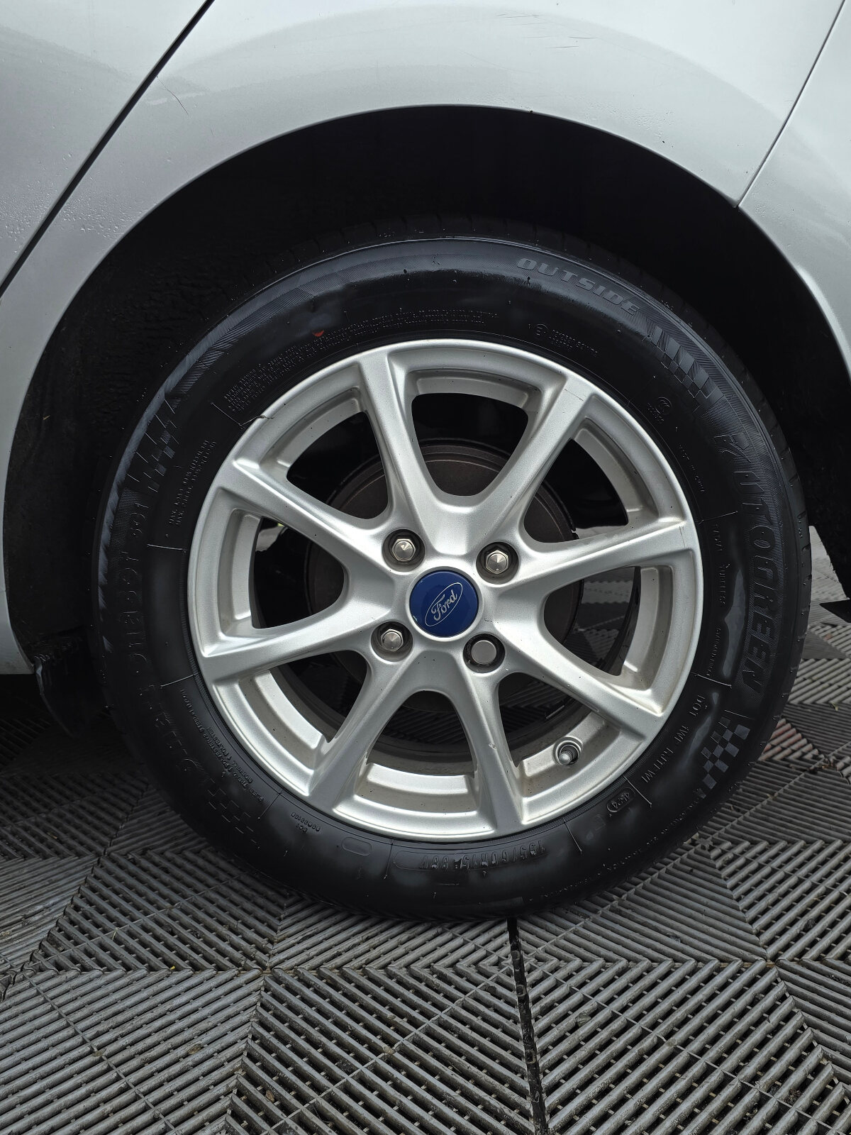 2018 Ford Fiesta 1.1 PETROL - Image 10