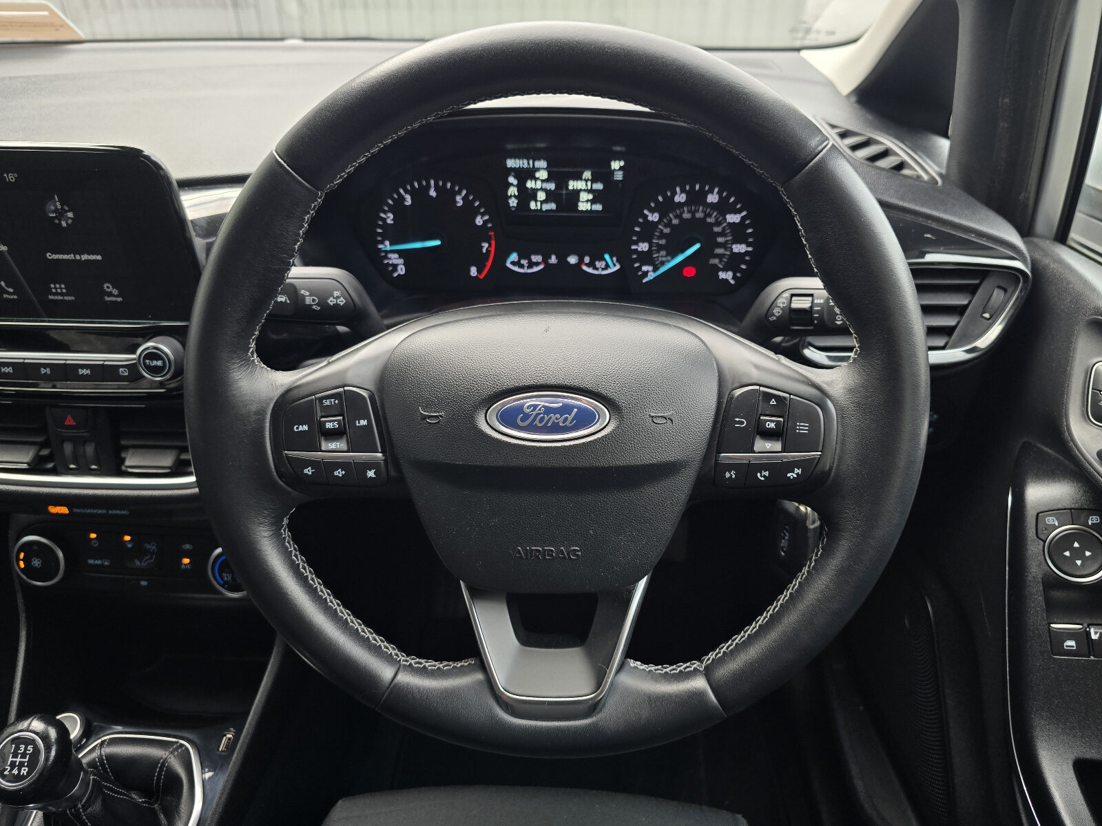 2018 Ford Fiesta 1.1 PETROL - Image 18