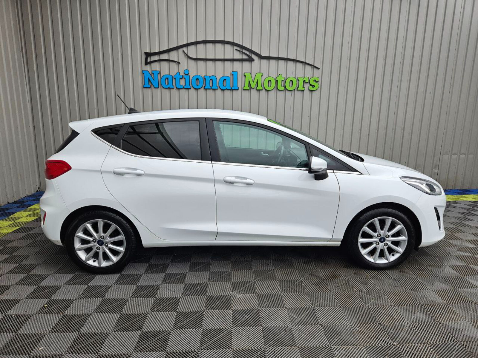 2019 Ford Fiesta TITANIUM 1.0 PETROL - Image 2