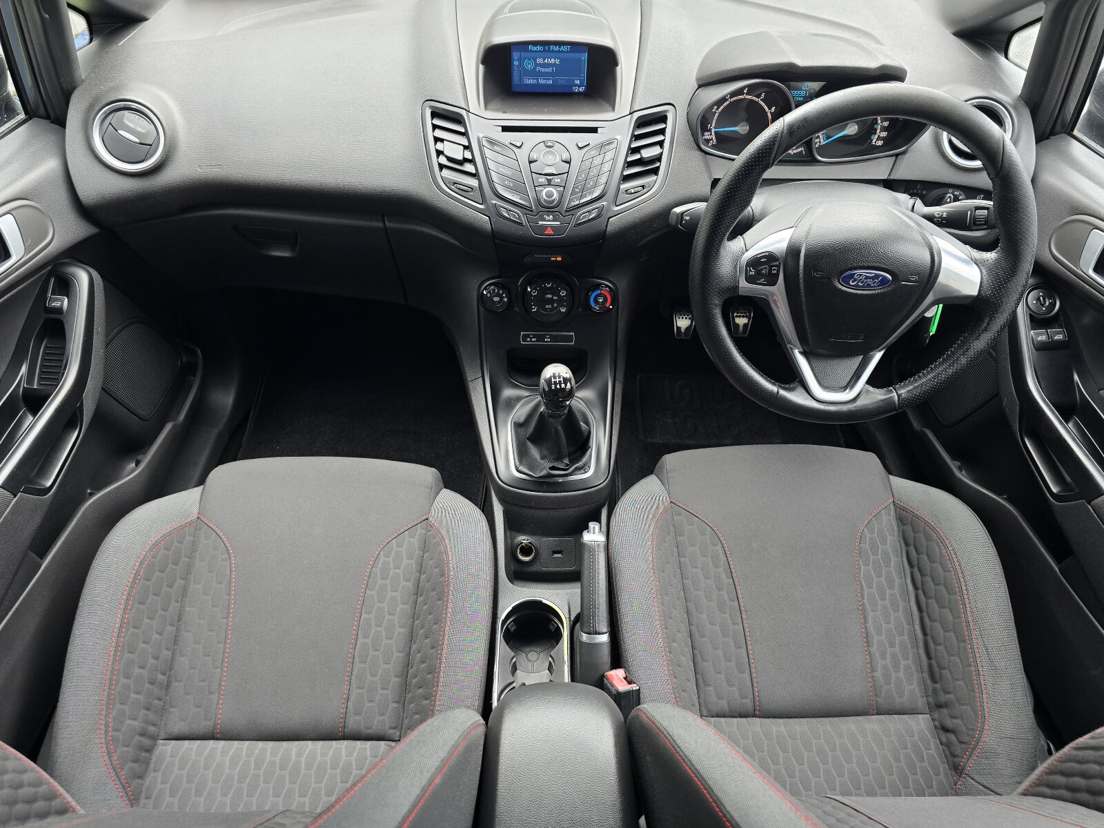 2016 Ford Fiesta ST-LINE 1.0 PETROL - Image 11