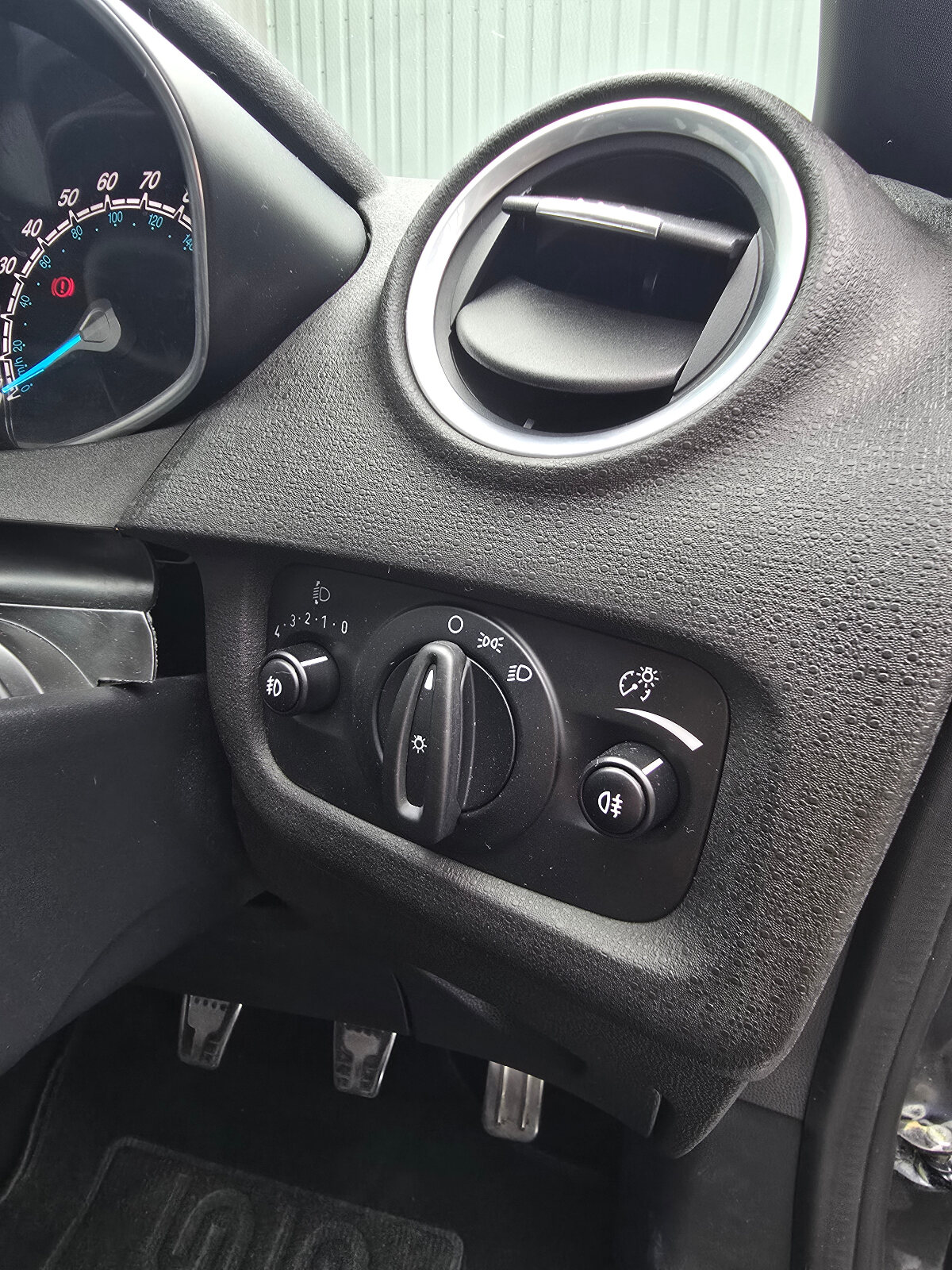 2016 Ford Fiesta ST-LINE 1.0 PETROL - Image 17
