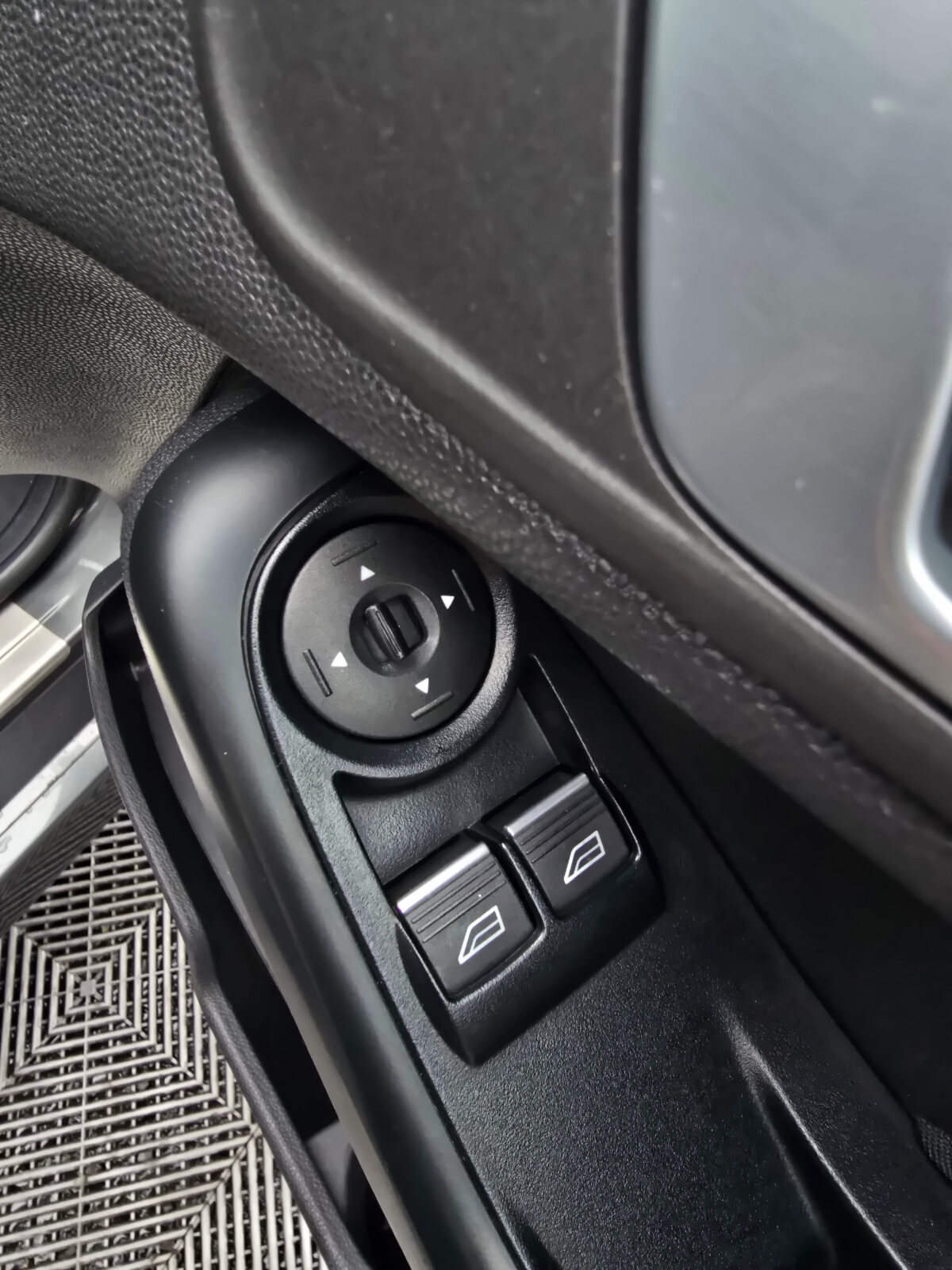 2016 Ford Fiesta ST-LINE 1.0 PETROL - Image 18