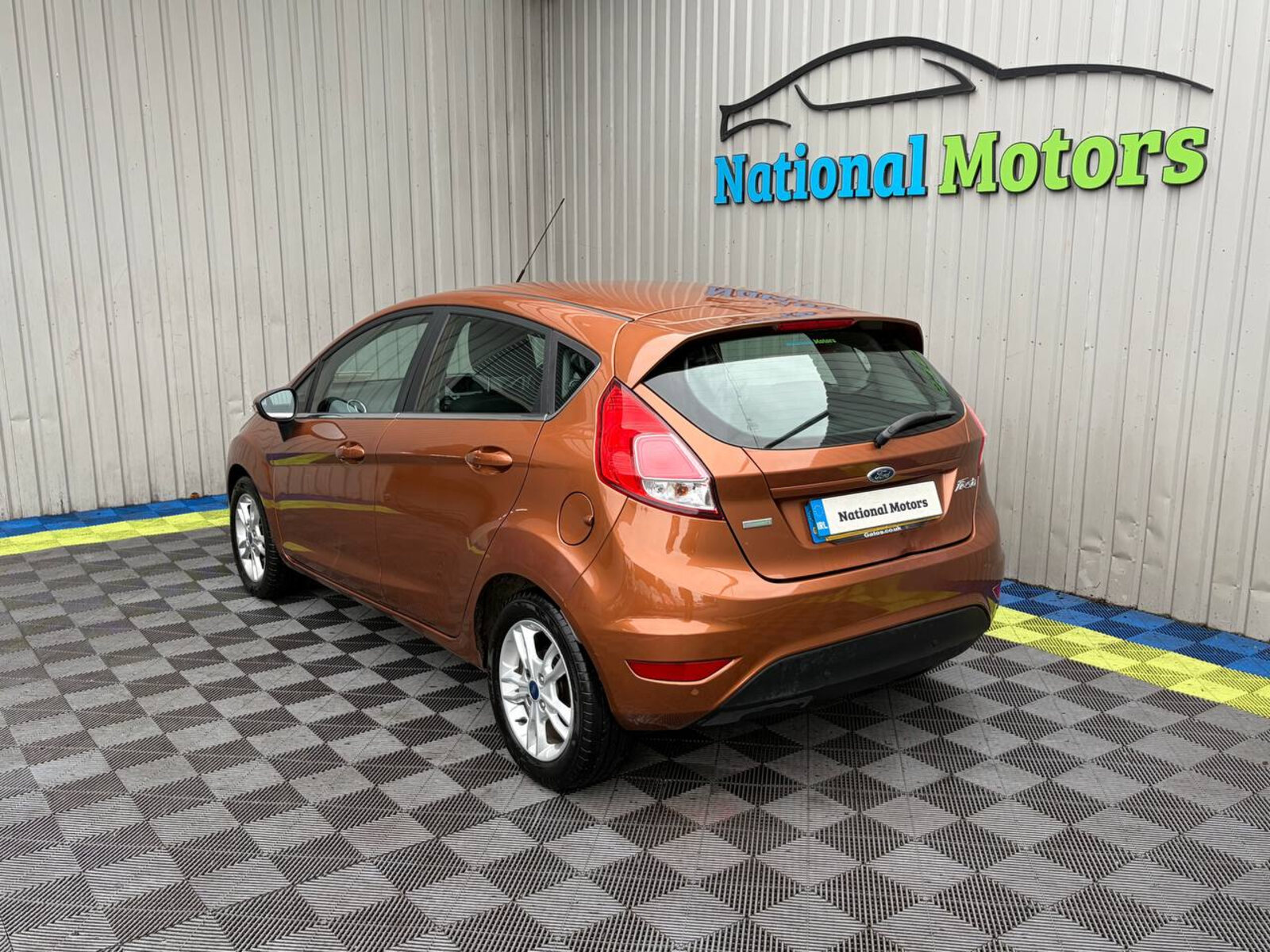 2015 Ford Fiesta Zetec 1.0 PETROL - Image 5