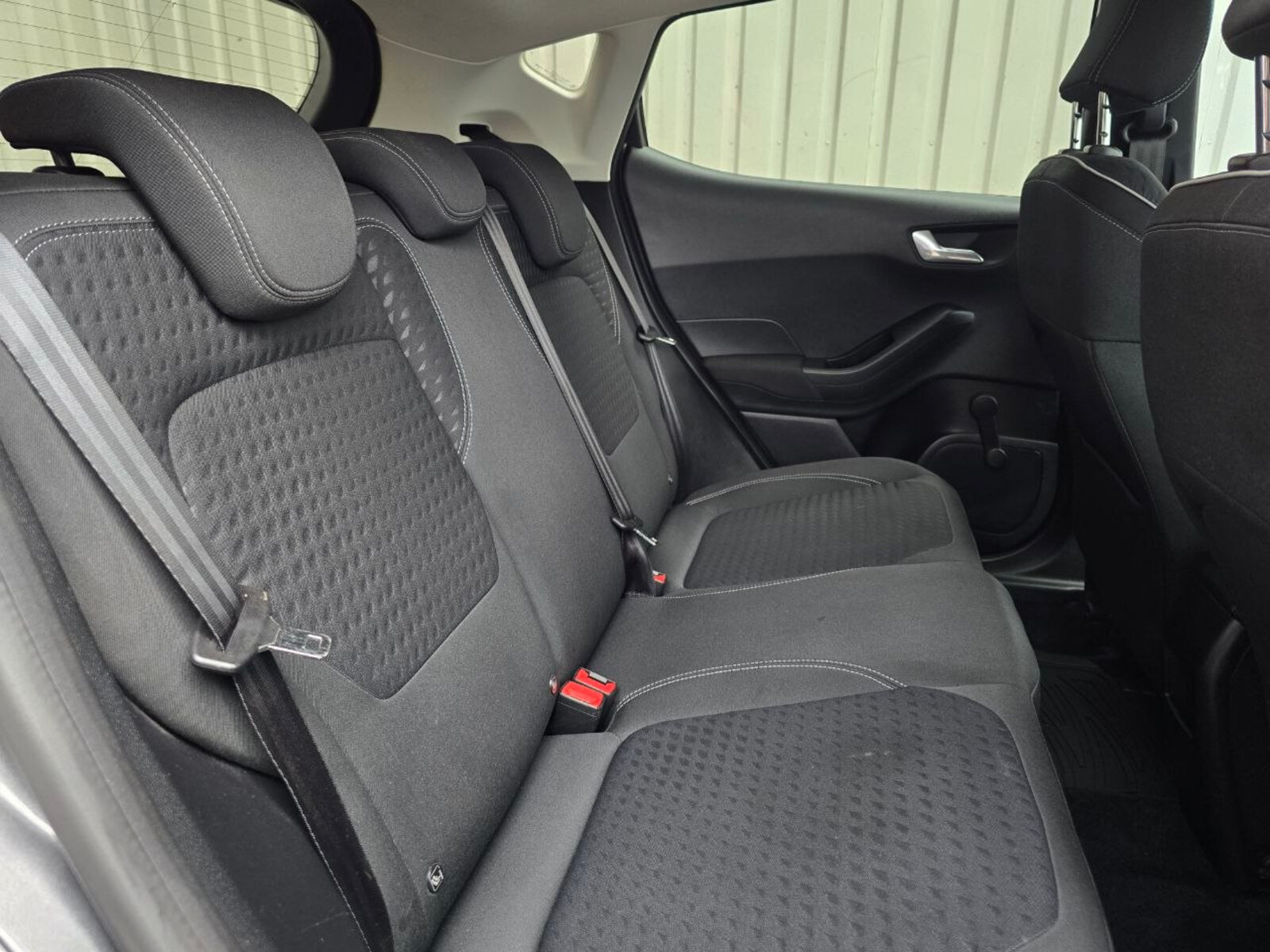 2017 Ford Fiesta TITANIUM 1.0 PETROL - Image 18