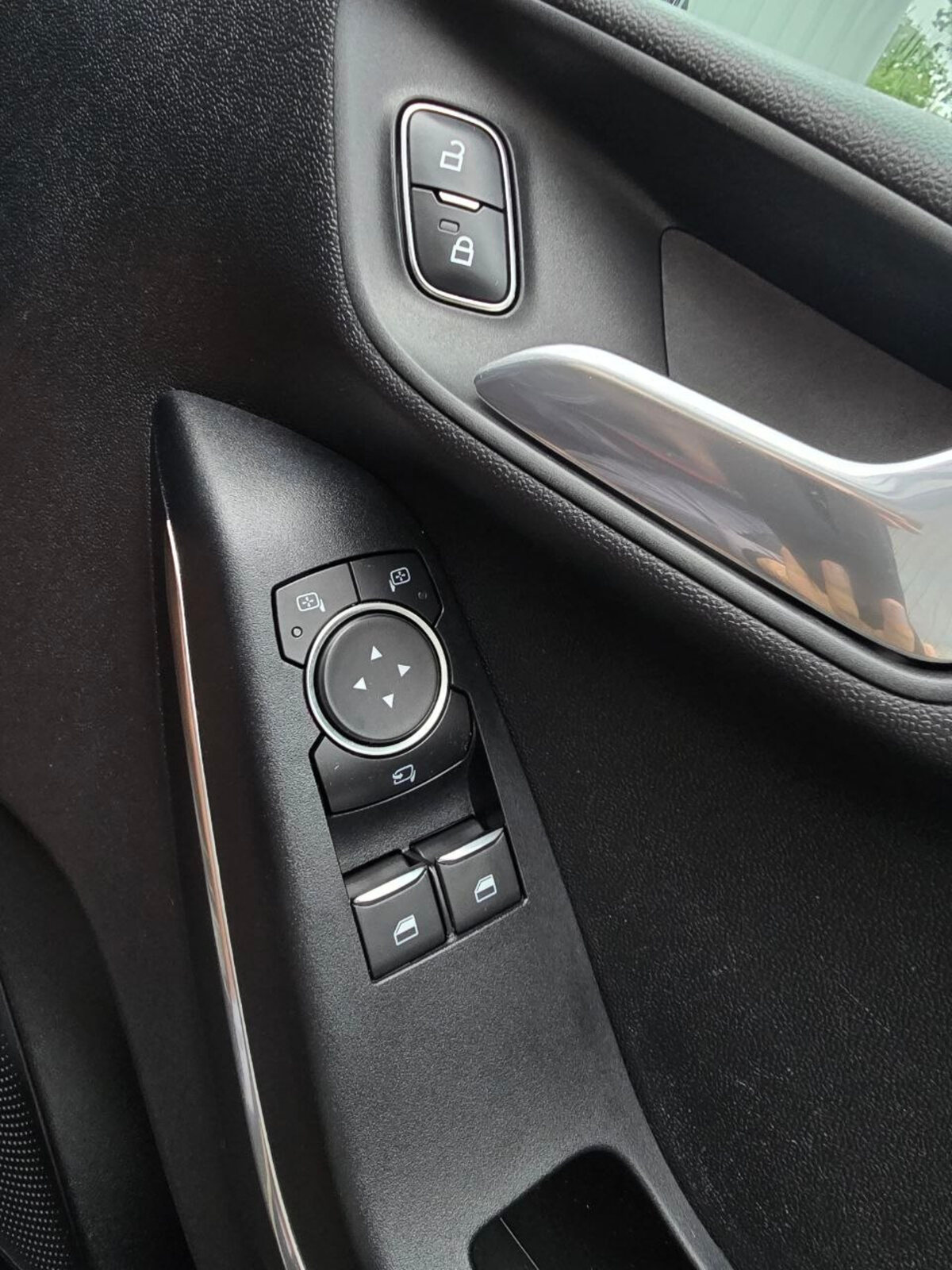 2017 Ford Fiesta TITANIUM 1.0 PETROL - Image 20