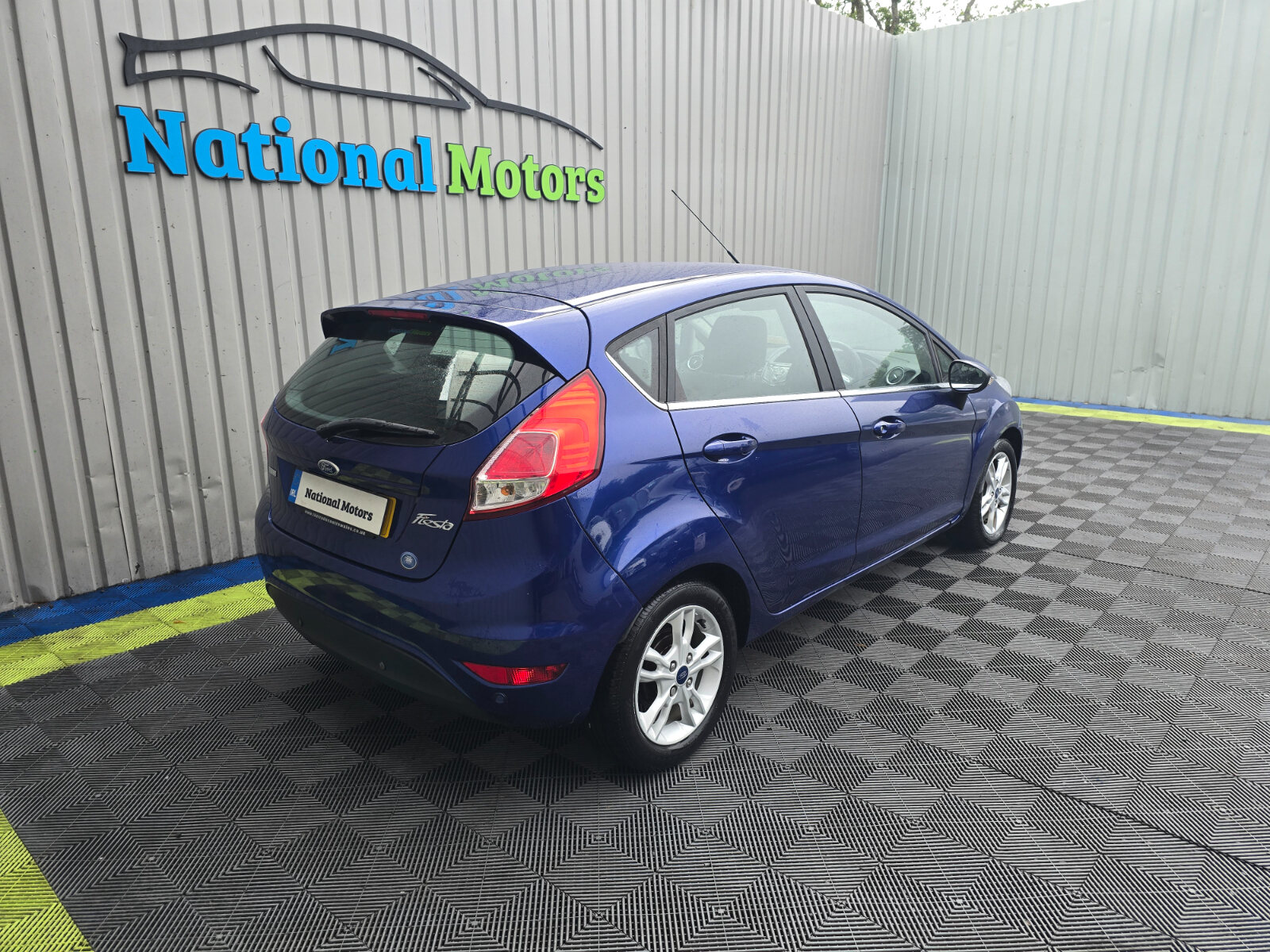 2015 Ford Fiesta 1.0 PETROL - Image 3