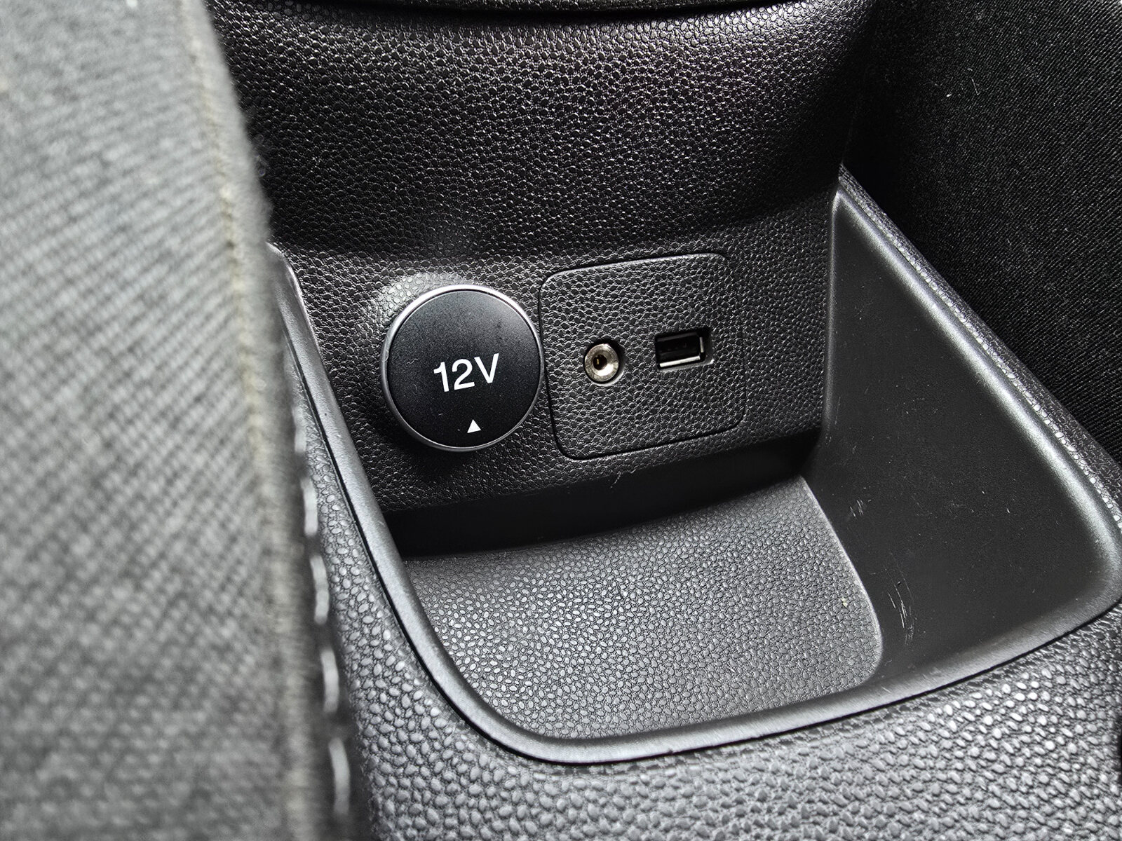 2015 Ford Fiesta 1.0 PETROL - Image 15