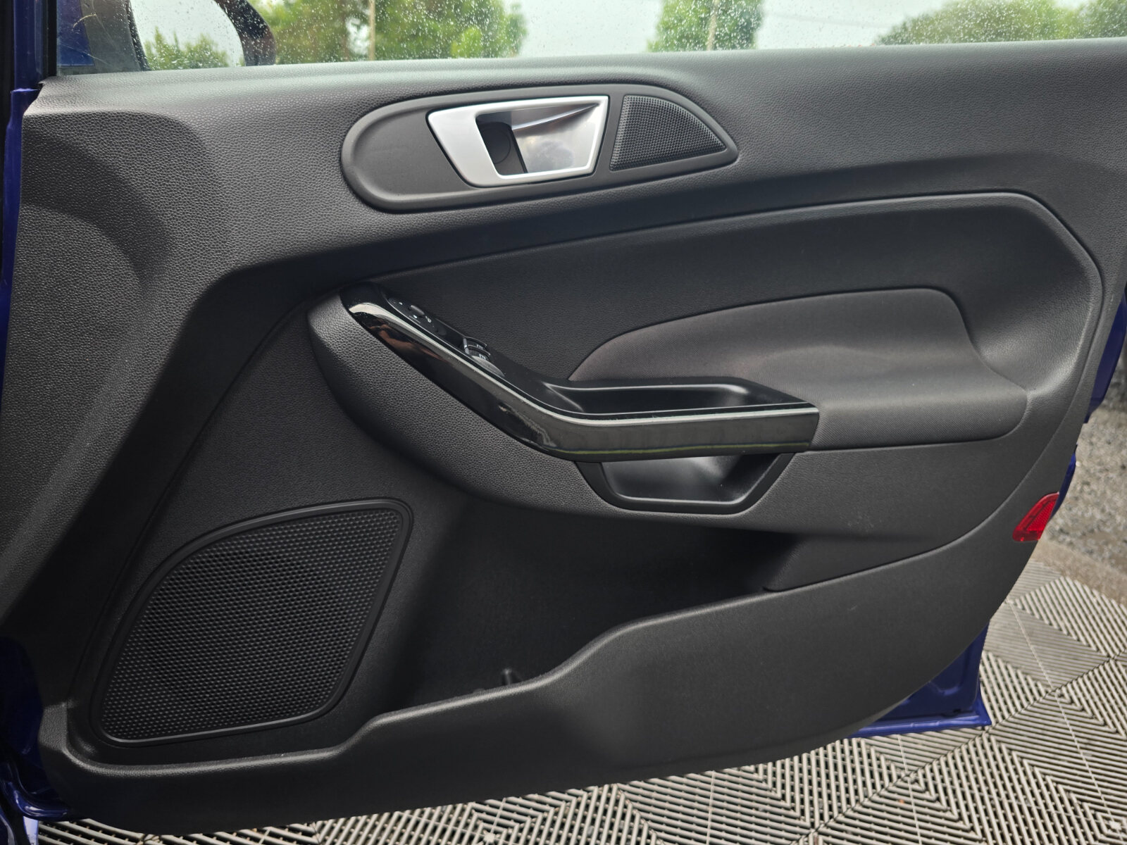 2015 Ford Fiesta 1.0 PETROL - Image 20