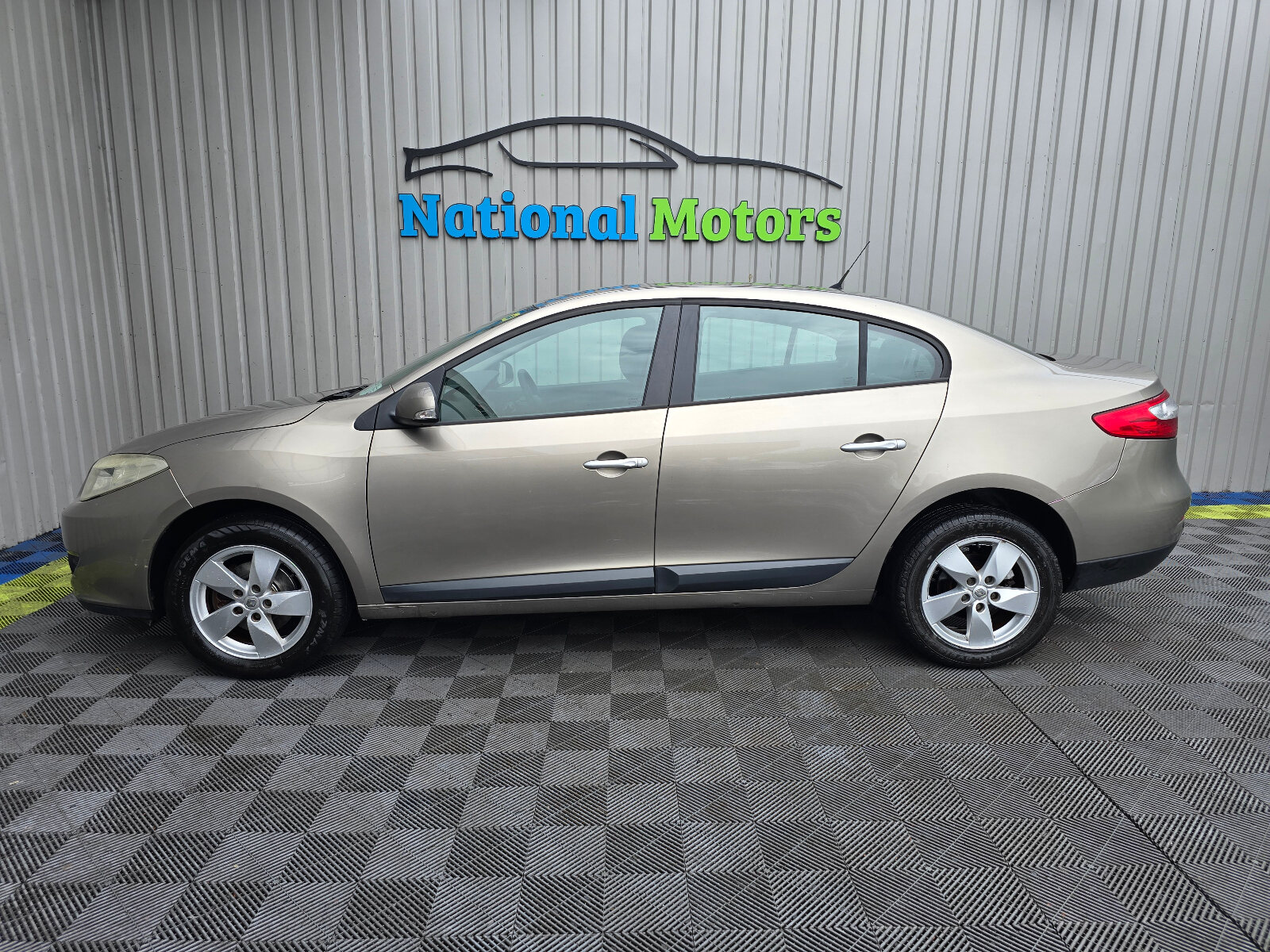 2011 Renault Fluence 1.5 DCI ECO2 DYNAMIQUE - Image 6