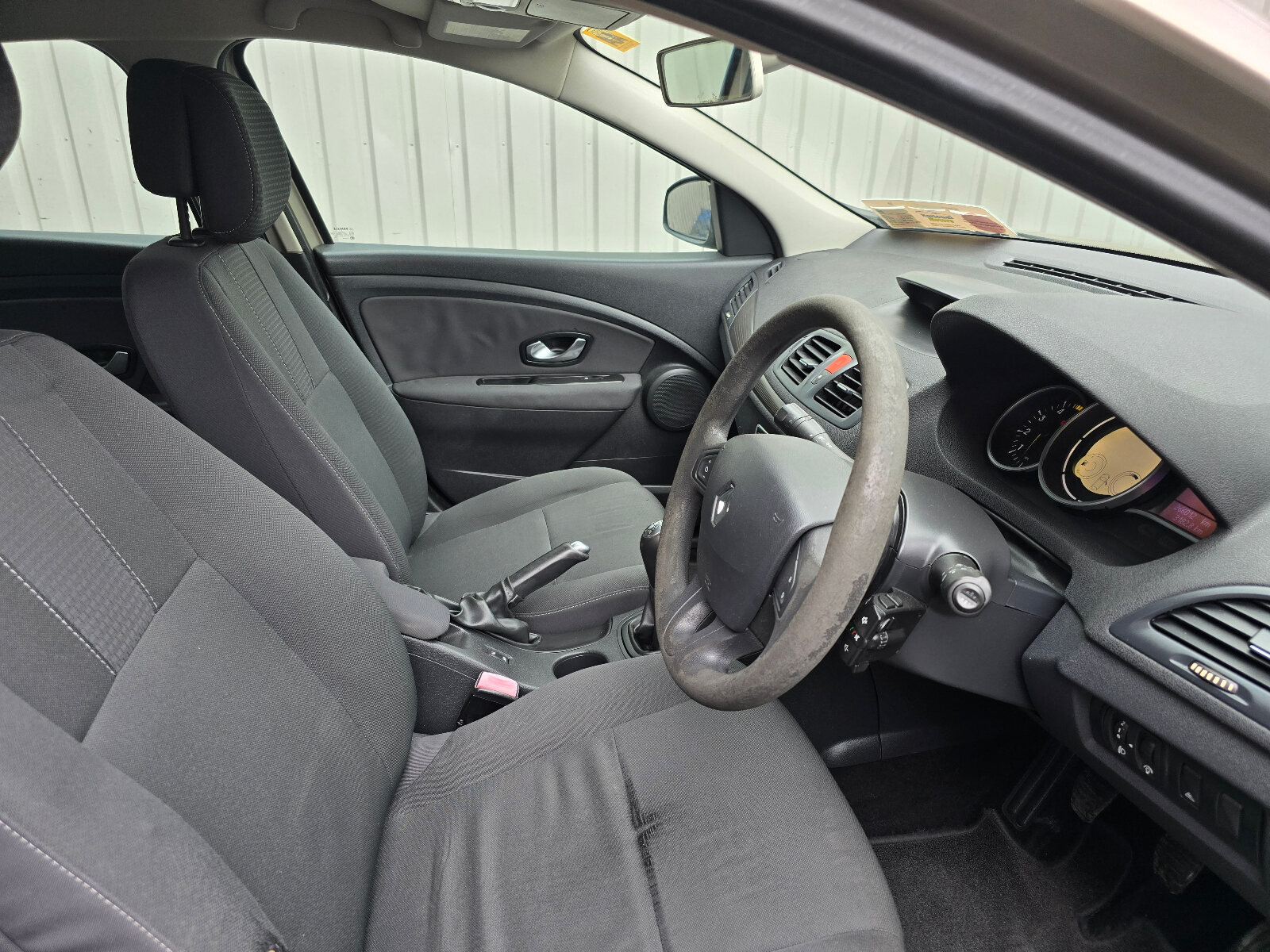 2011 Renault Fluence 1.5 DCI ECO2 DYNAMIQUE - Image 12