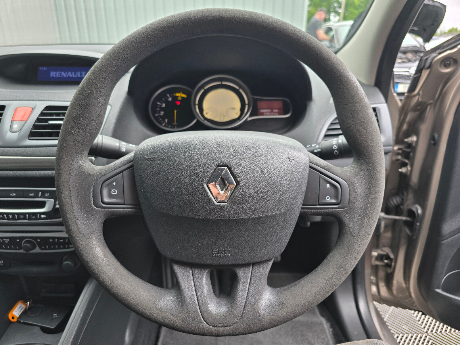 2011 Renault Fluence 1.5 DCI ECO2 DYNAMIQUE - Image 15