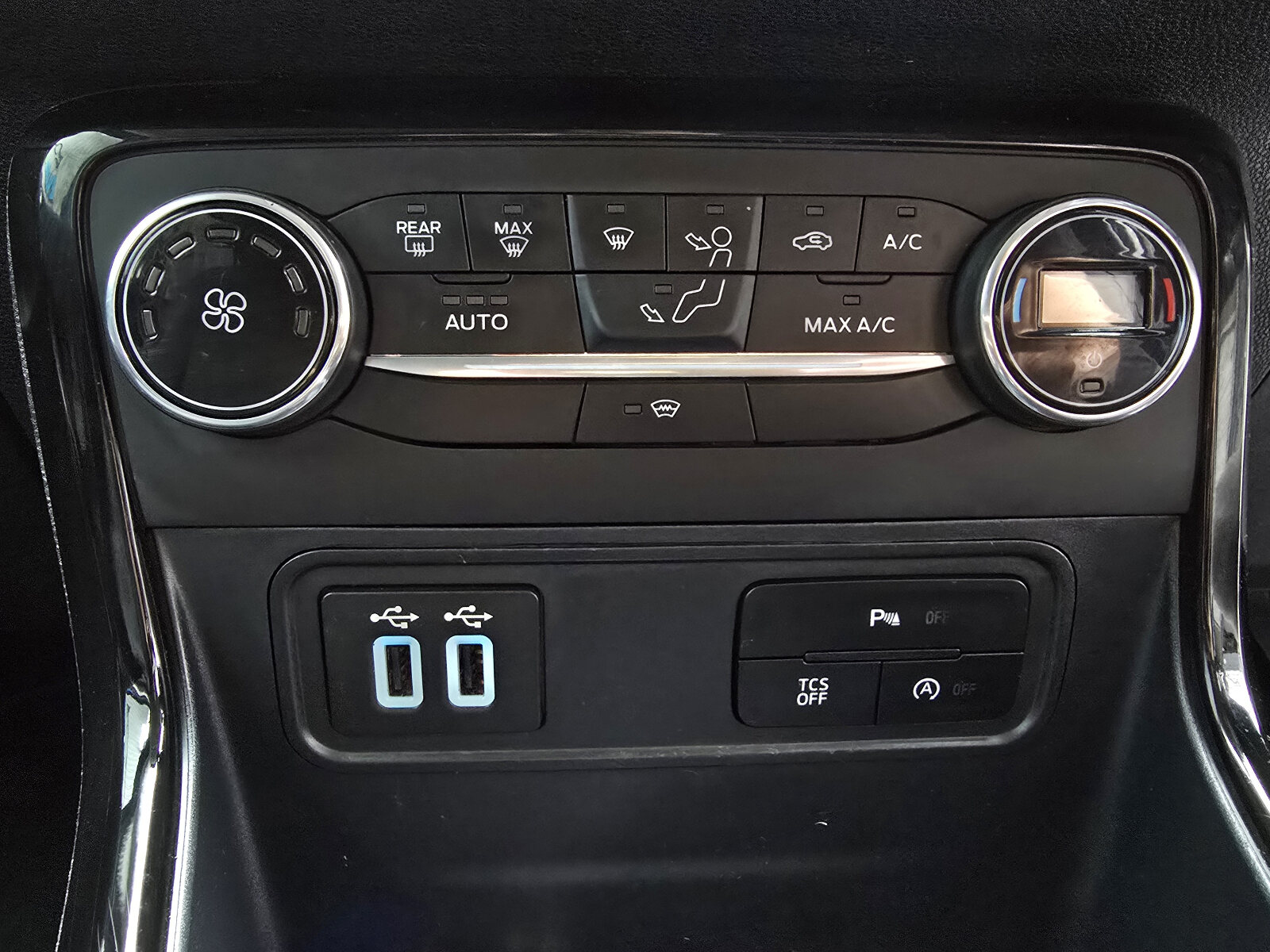 2020 Ford EcoSport 1.0 PETROL Titanium - Image 15