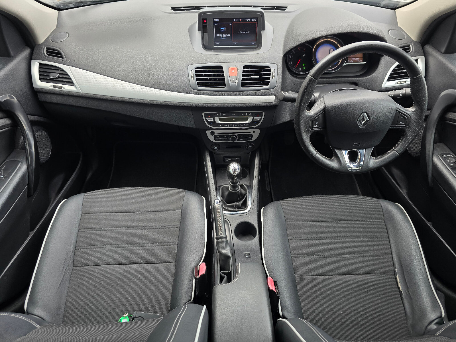 2014 Renault Fluence 1.5 DCI R-LINK - Image 9
