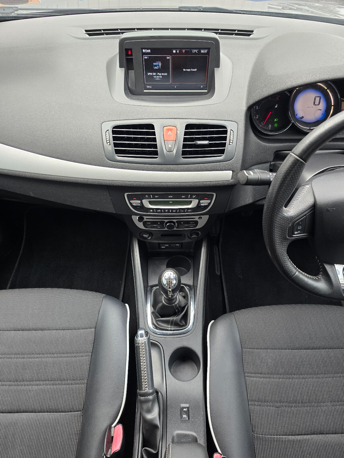2014 Renault Fluence 1.5 DCI R-LINK - Image 12