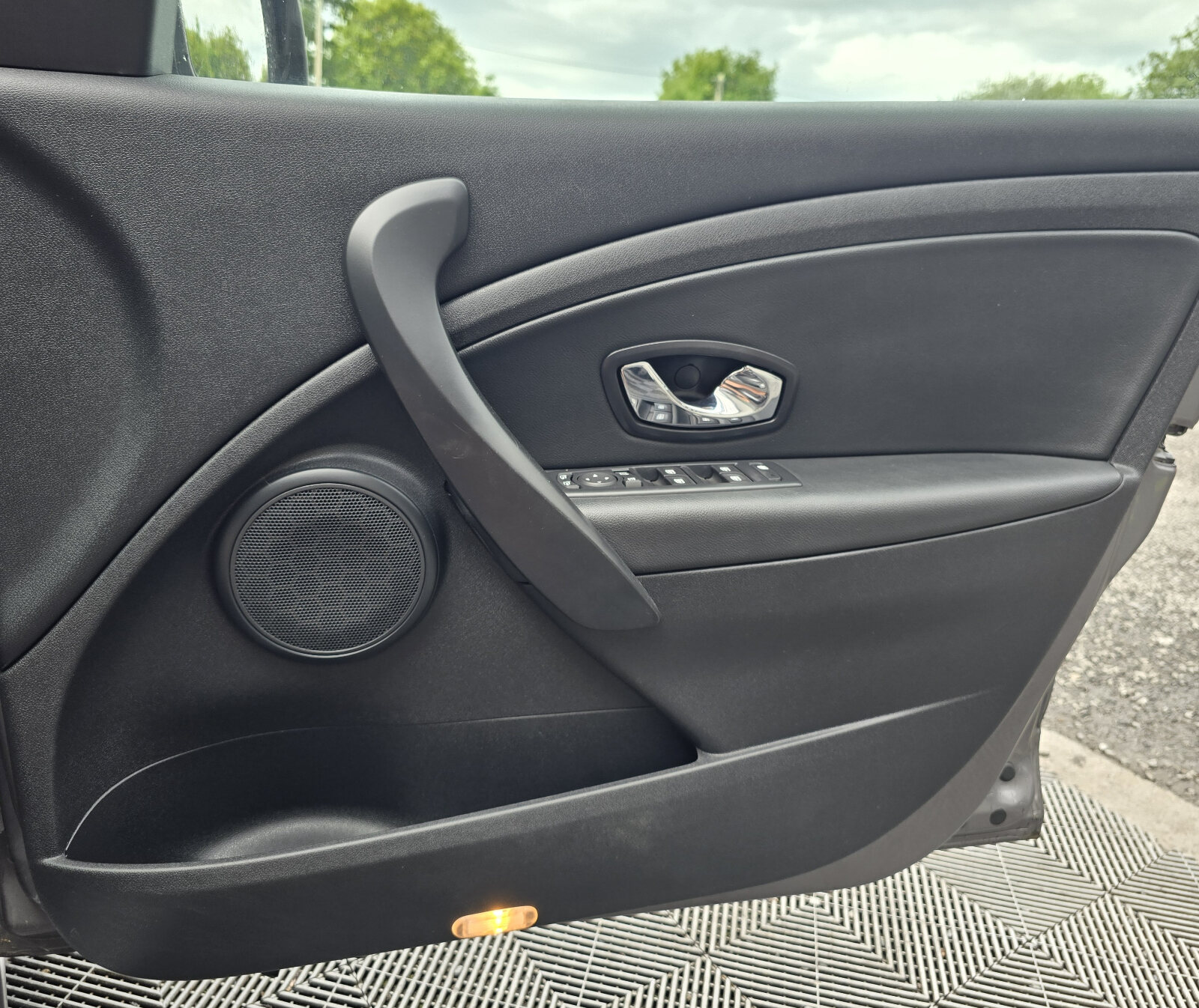 2014 Renault Fluence 1.5 DCI R-LINK - Image 19