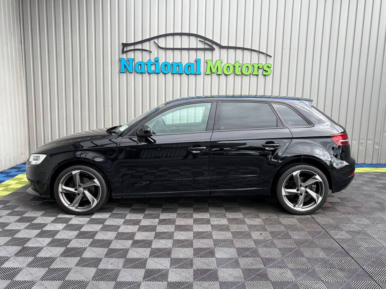 2017 Audi A3 1.0 AUTOMATIC TFSI S-Tronic SE - Image 6