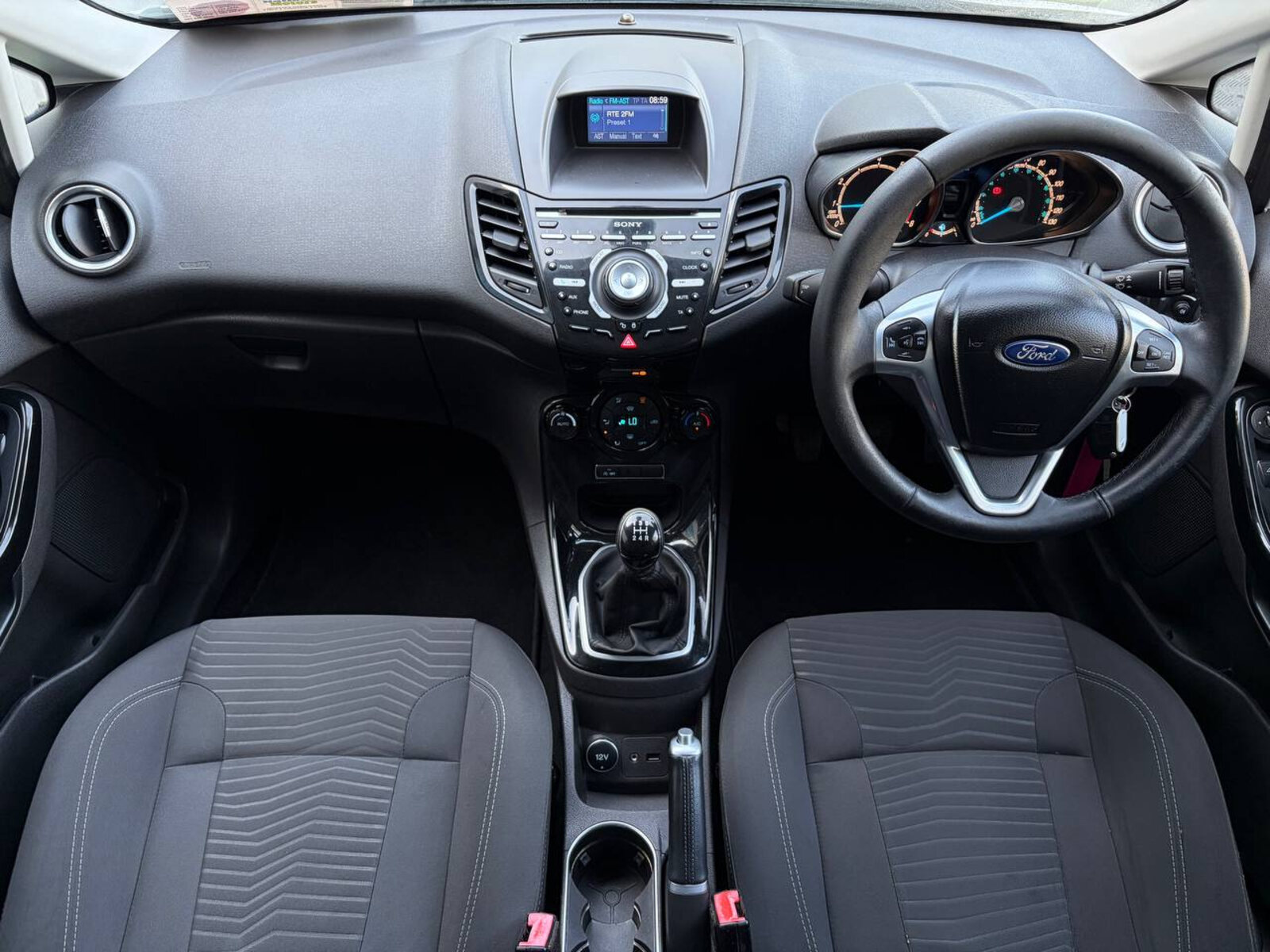 2014 Ford Fiesta 1.0 TITANIUM - Image 11