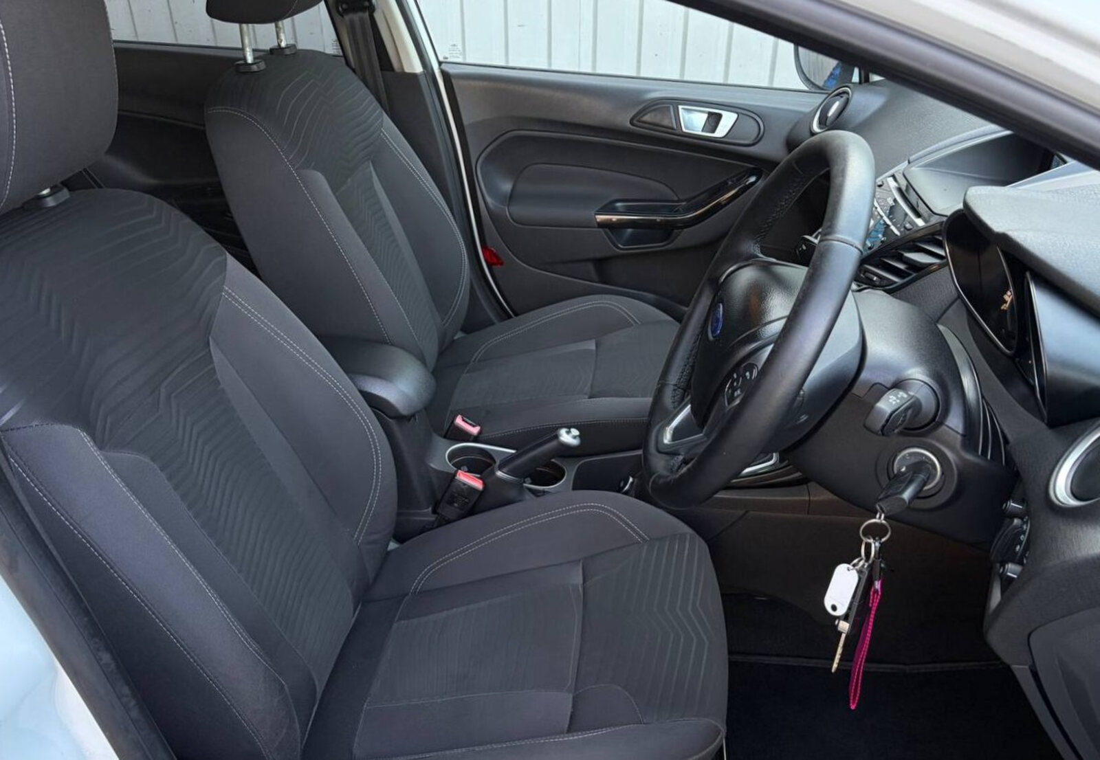 2014 Ford Fiesta 1.0 TITANIUM - Image 13