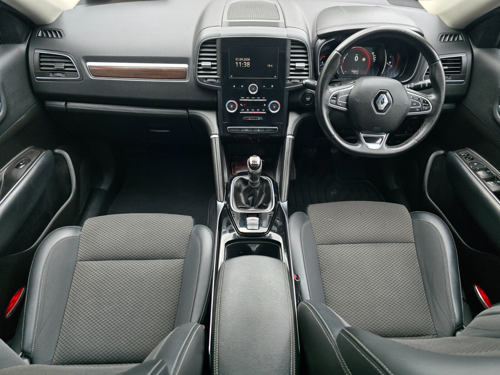 2017 Renault Koleos 1.6 dCi DYNAMIQUE S NAV - Image 11