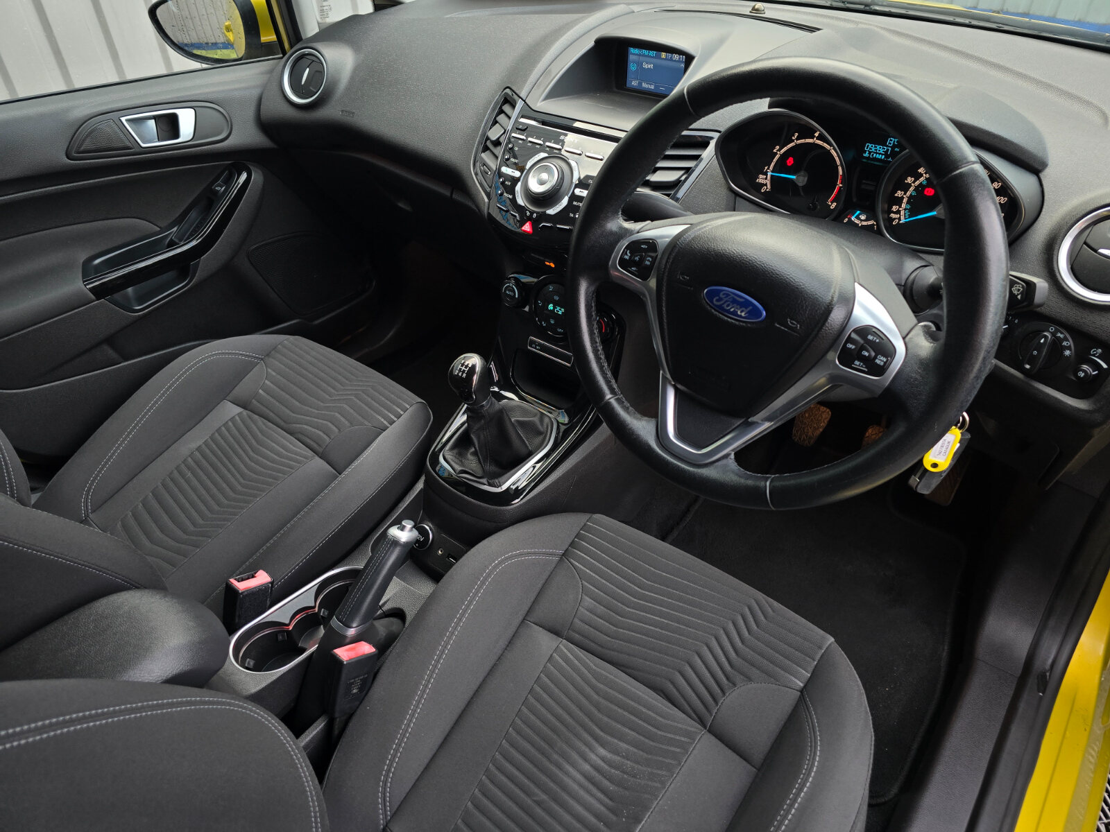 2014 Ford Fiesta TITANIUM 1.0 PETROL - Image 12