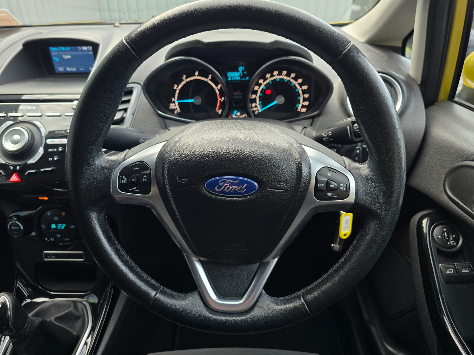 2014 Ford Fiesta TITANIUM 1.0 PETROL - Image 18
