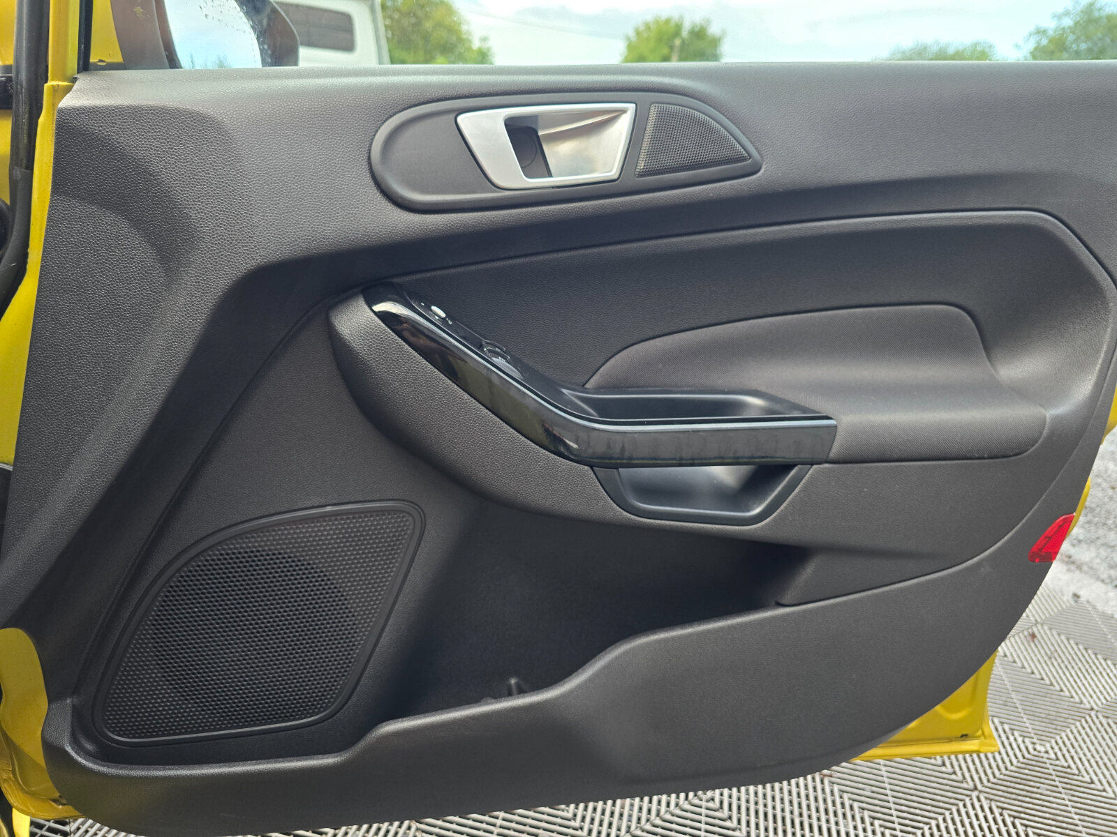2014 Ford Fiesta TITANIUM 1.0 PETROL - Image 20