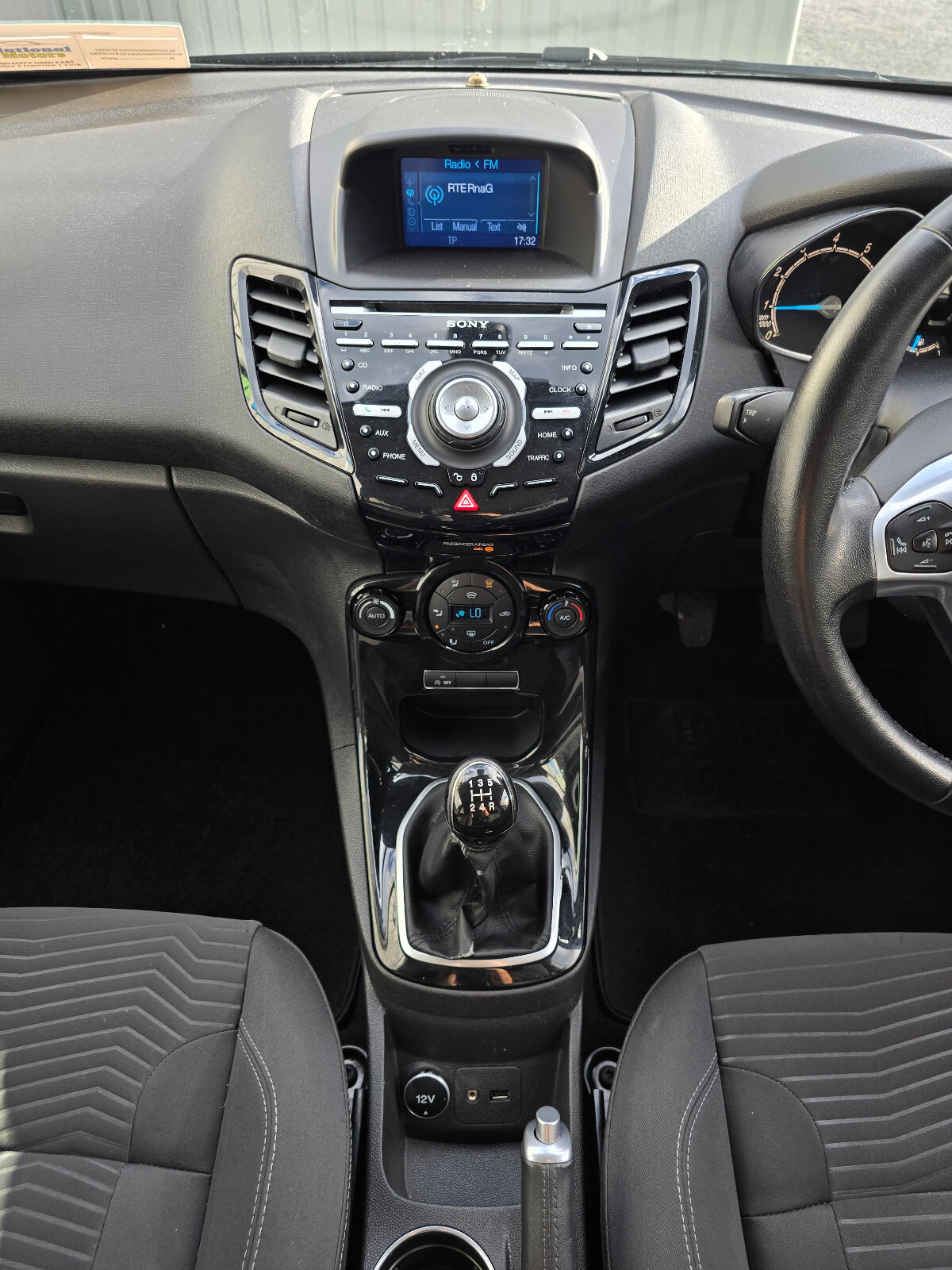 2014 Ford Fiesta  TITANIUM 1.0 PETROL - Image 13